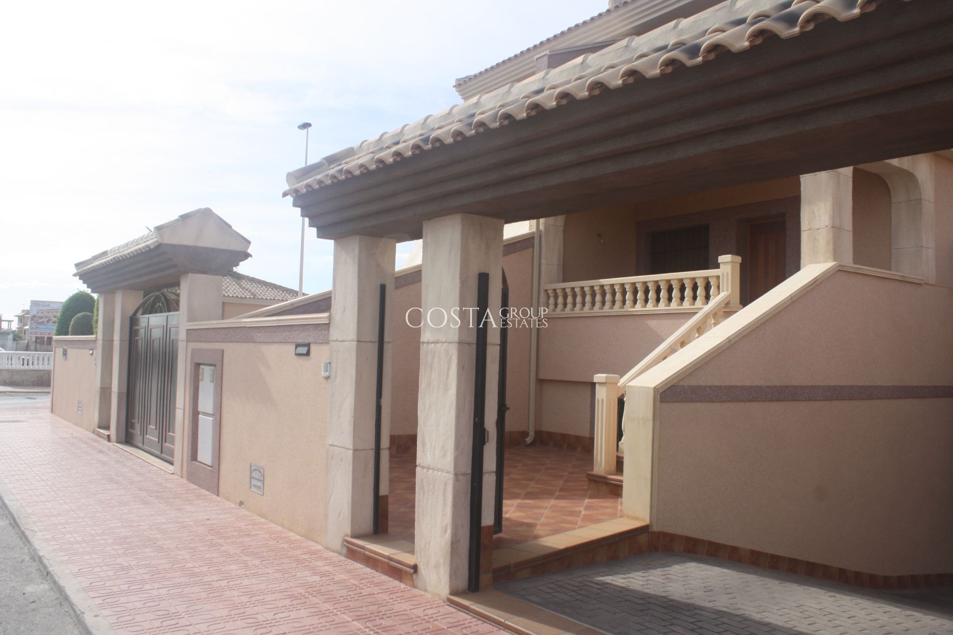 Nouvelle construction - Villa -
Torrevieja