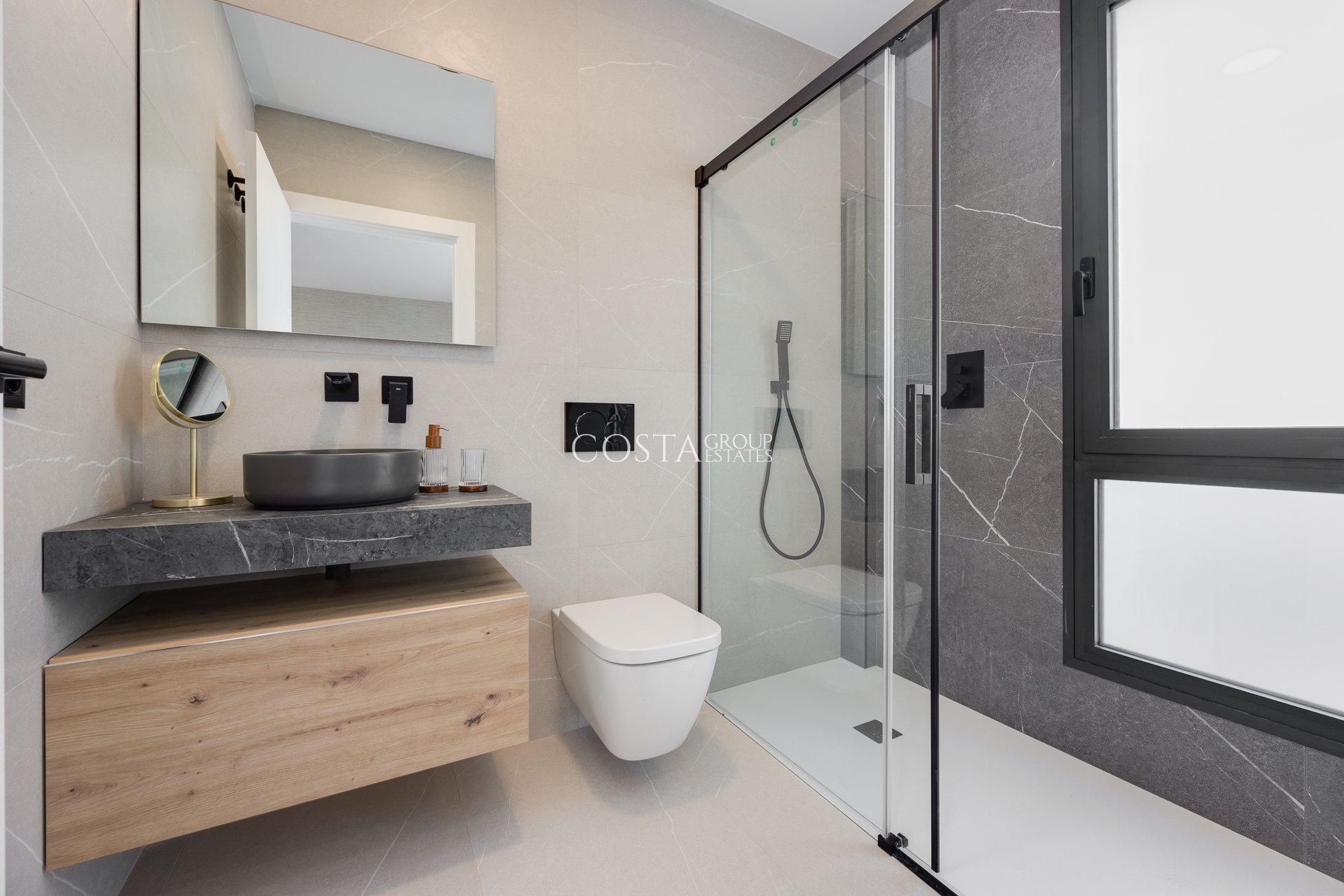 Nouvelle construction - Villa -
Torrevieja
