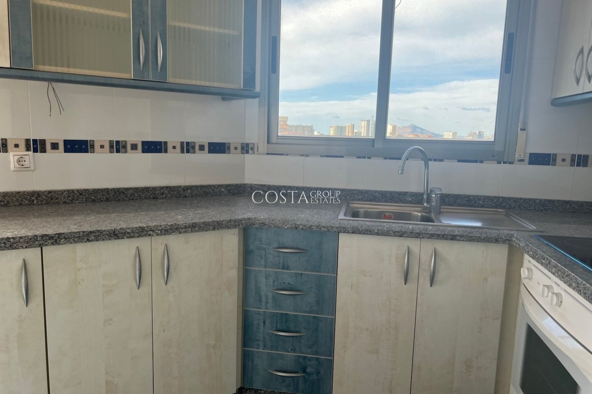 Nowy budynek - Apartament -
Calpe - Playa La Fossa