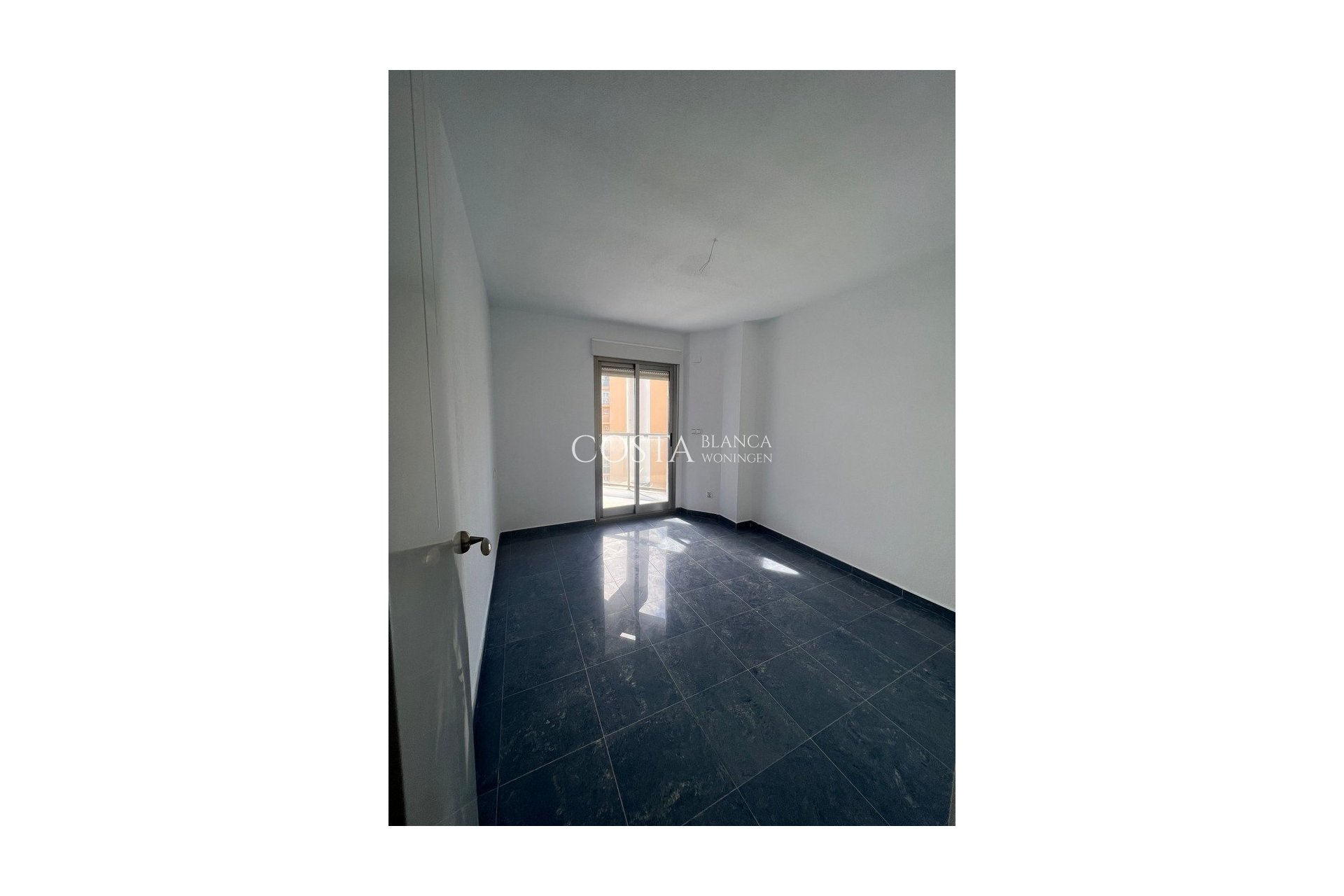 Nowy budynek - Apartament -
Calpe