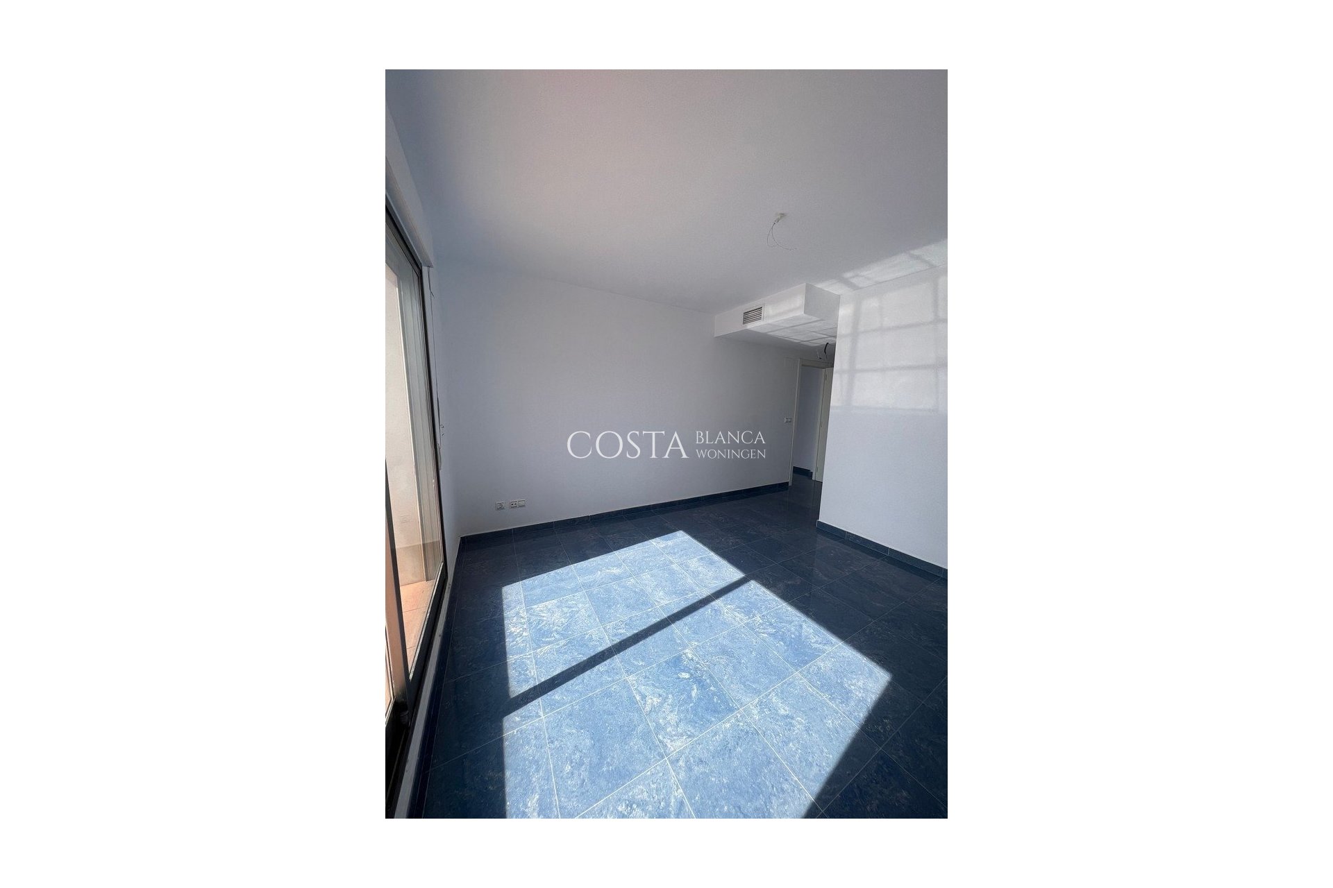 Nowy budynek - Apartament -
Calpe