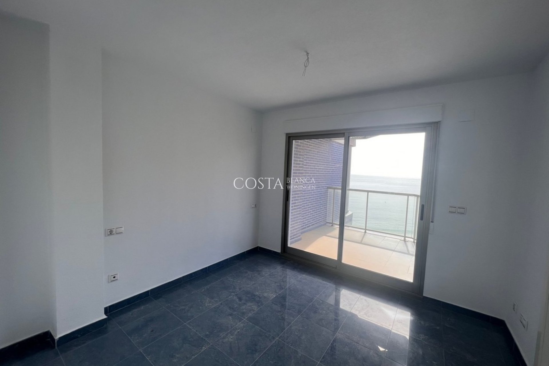 Nowy budynek - Apartament -
Calpe