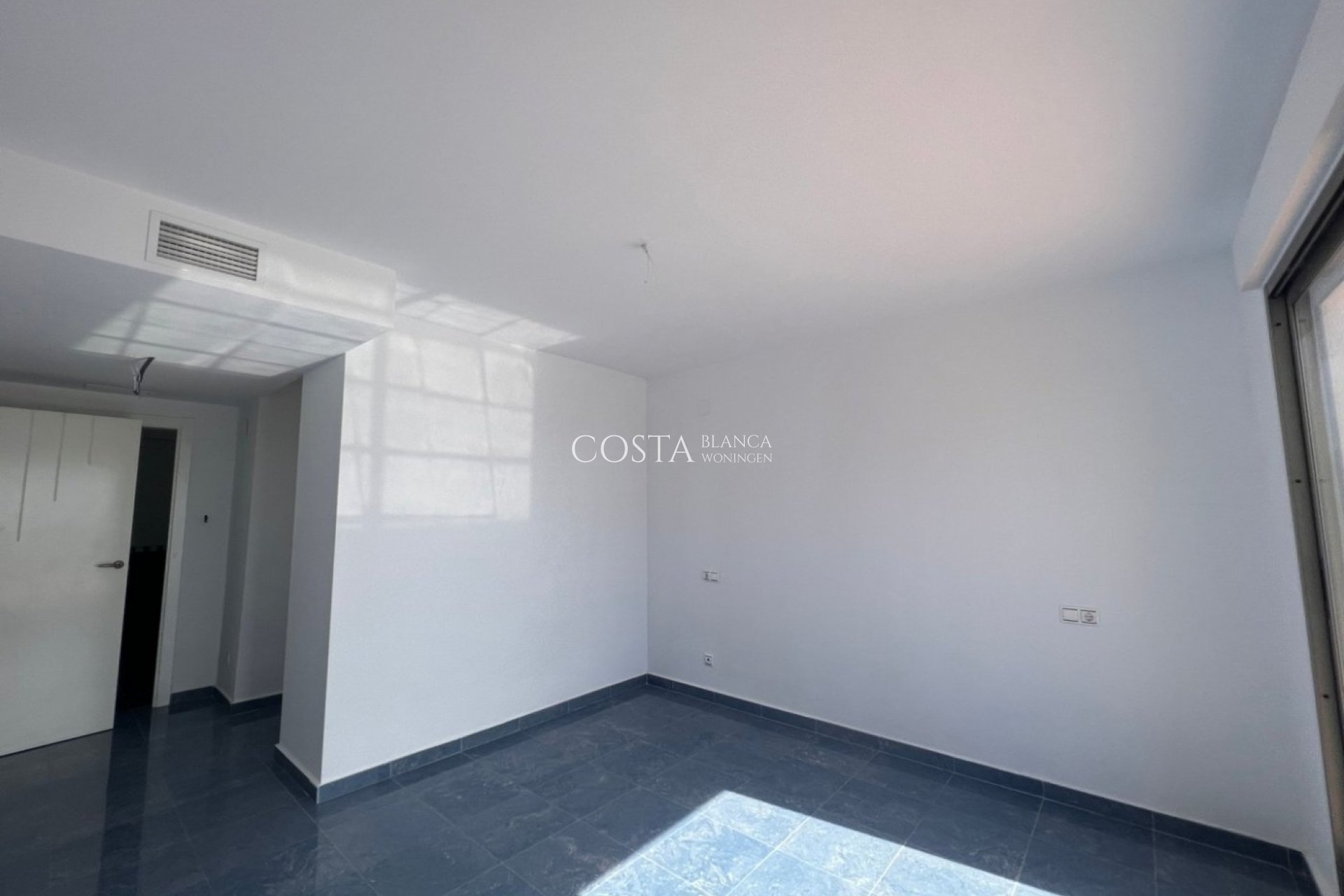 Nowy budynek - Apartament -
Calpe