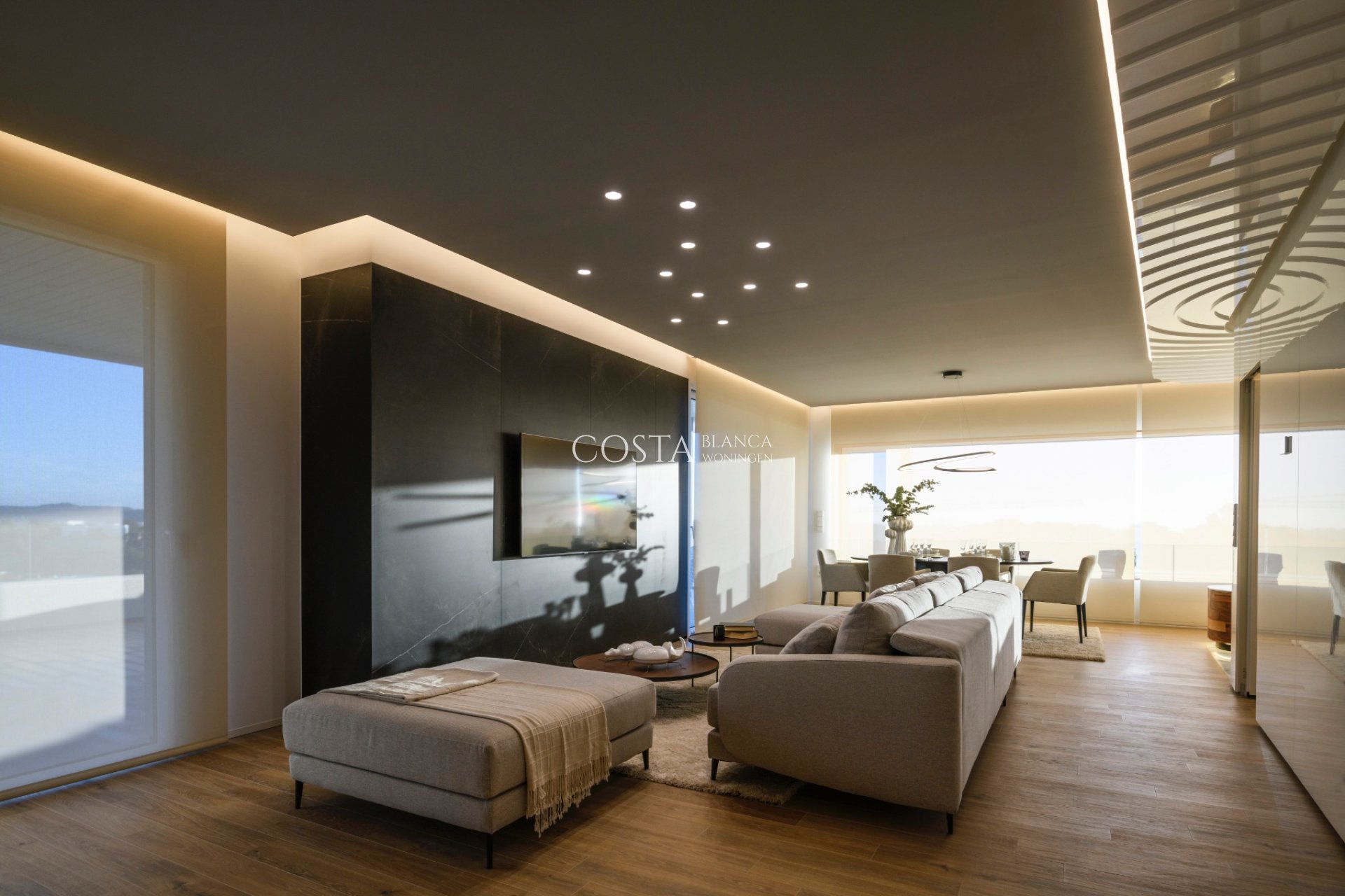 Nowy budynek - Apartament -
Las Colinas Golf and Country Club