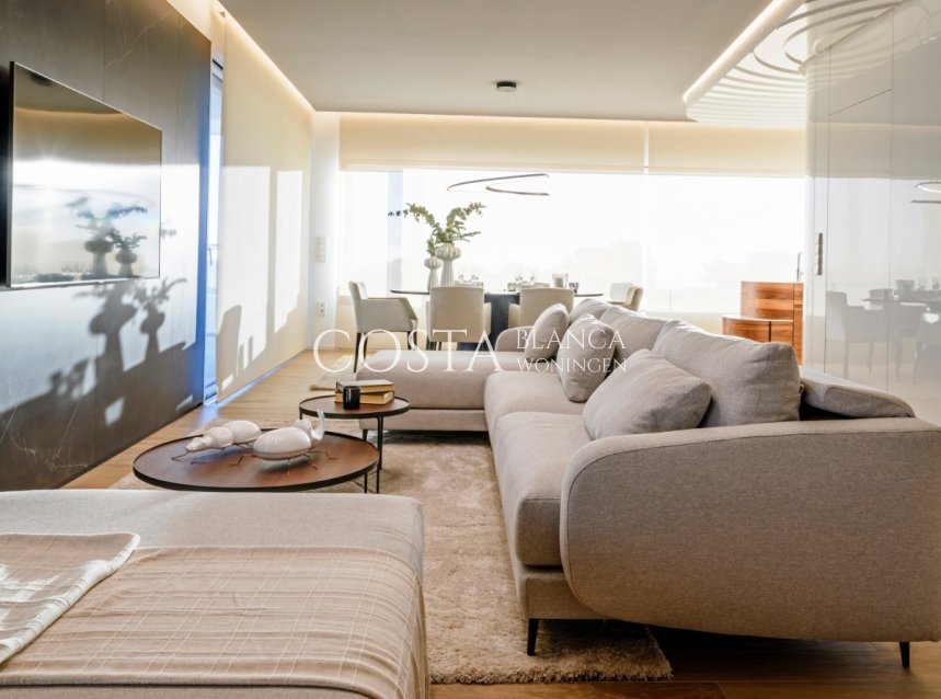 Nowy budynek - Apartament -
Las Colinas Golf and Country Club