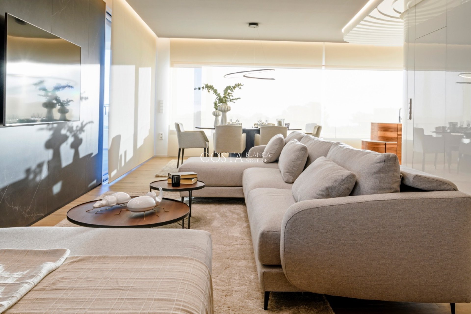 Nowy budynek - Apartament -
Las Colinas Golf and Country Club