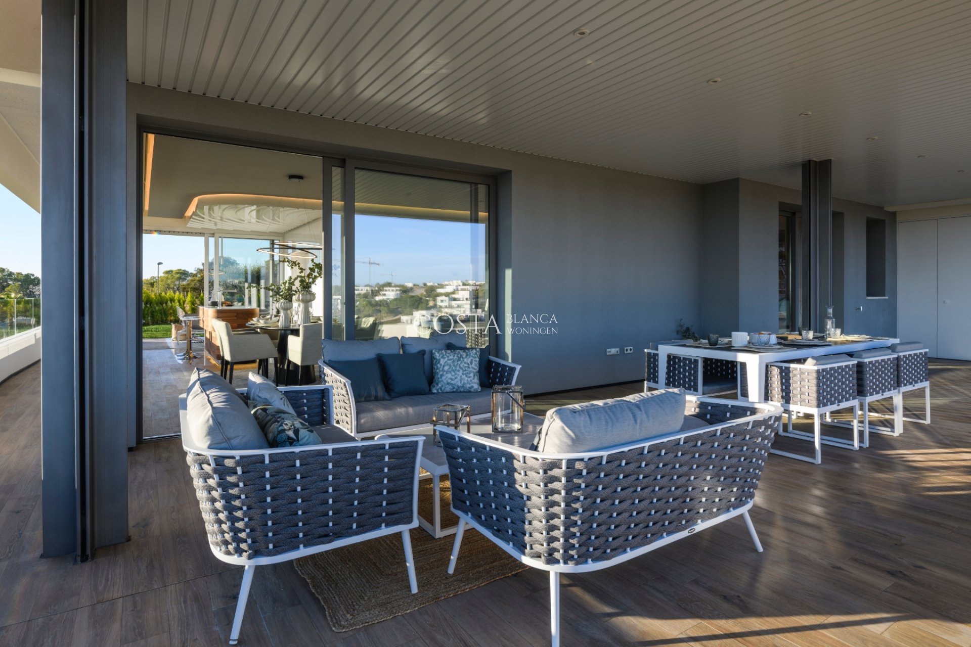 Nowy budynek - Apartament -
Las Colinas Golf and Country Club