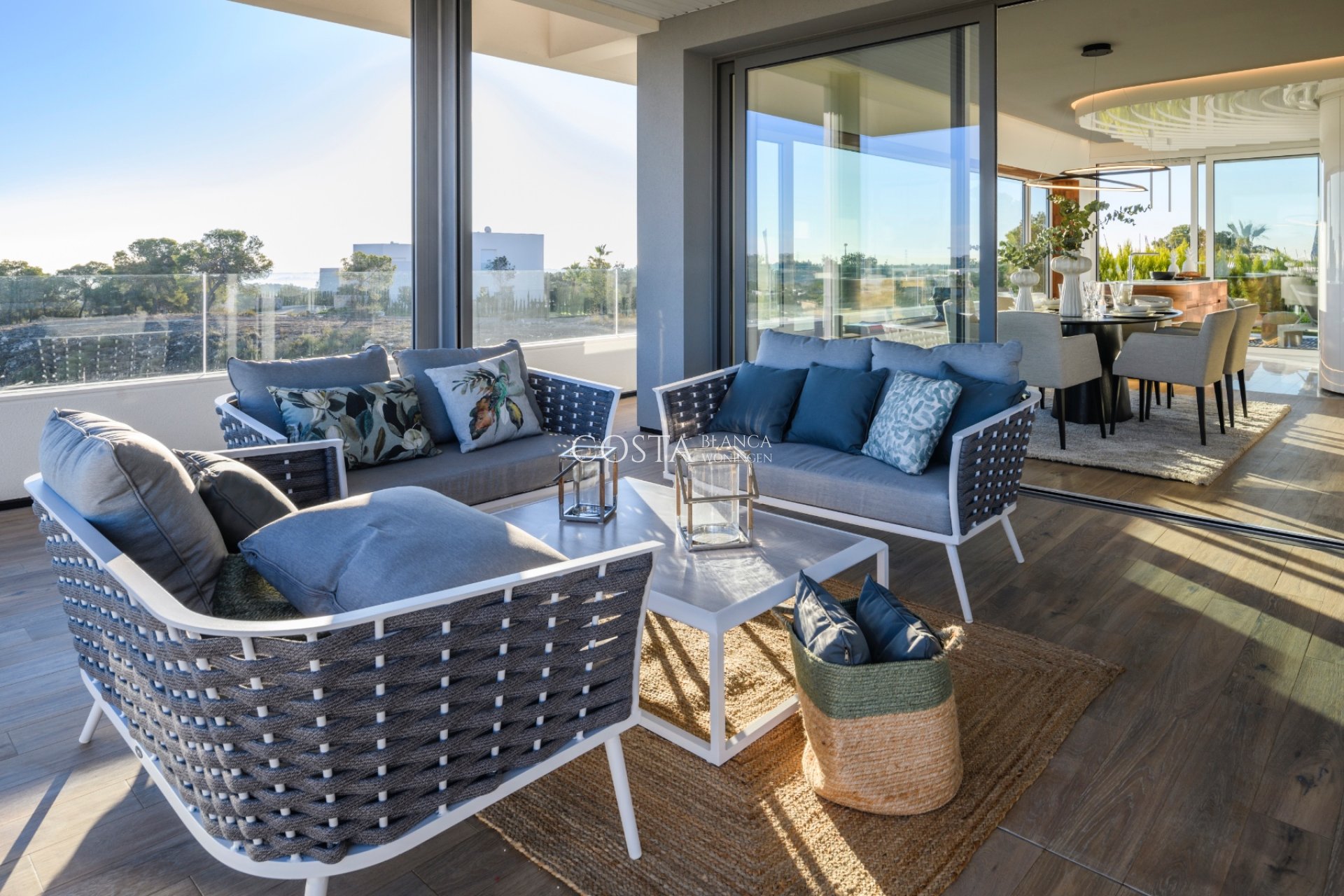 Nowy budynek - Apartament -
Las Colinas Golf and Country Club