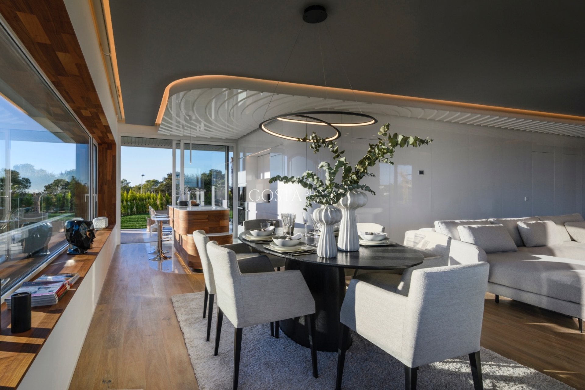 Nowy budynek - Apartament -
Las Colinas Golf and Country Club