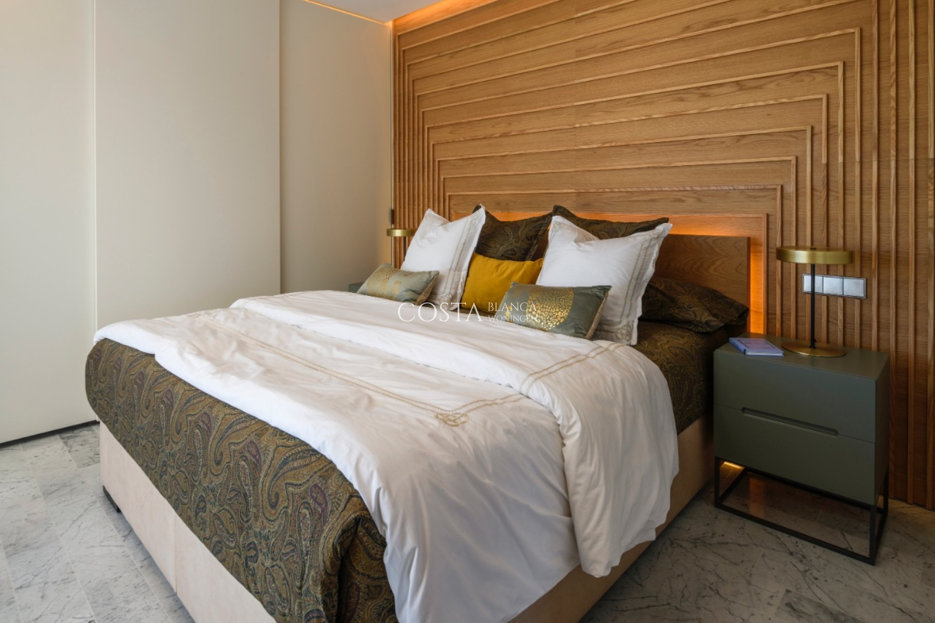 Nowy budynek - Apartament -
Las Colinas Golf and Country Club