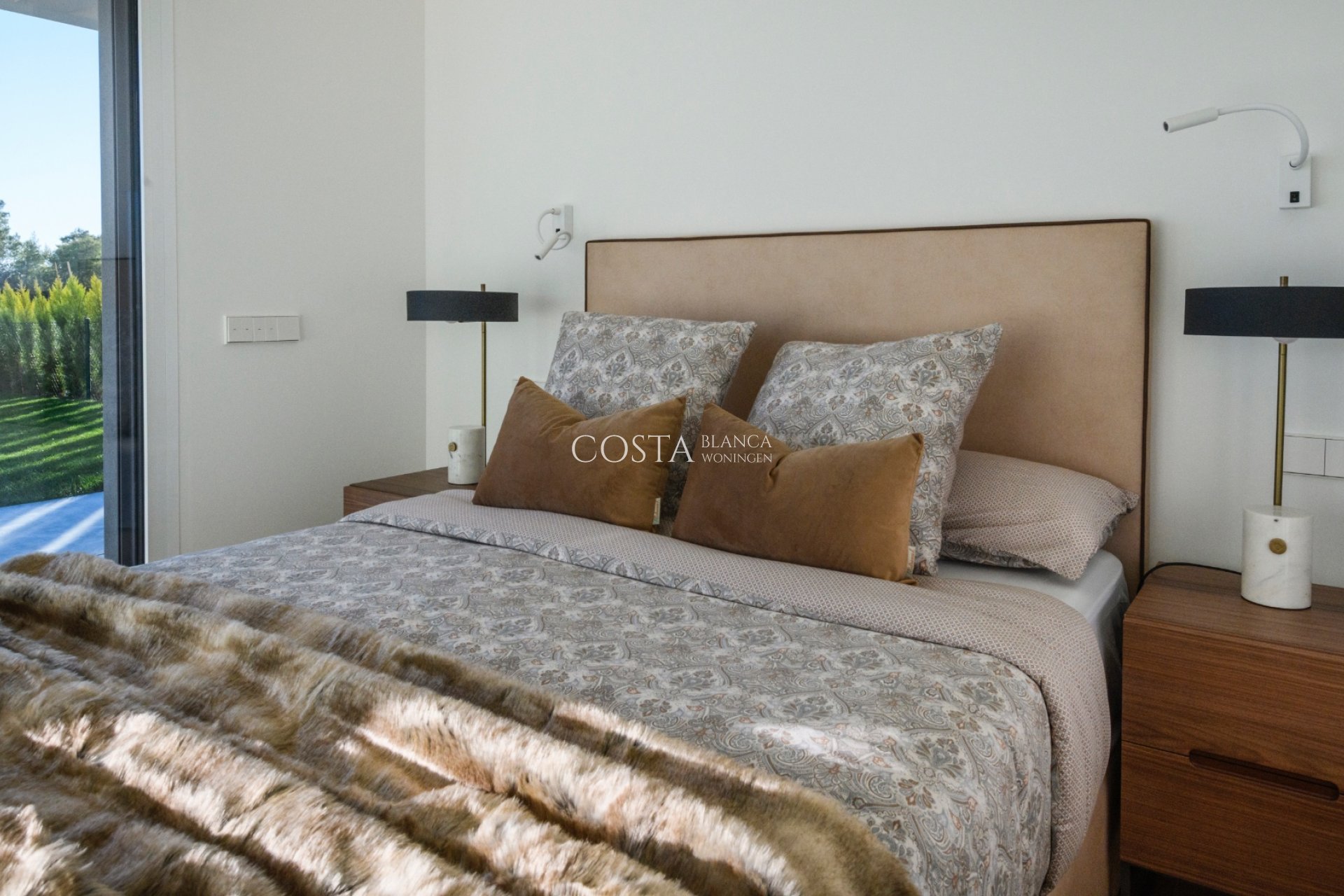 Nowy budynek - Apartament -
Las Colinas Golf and Country Club
