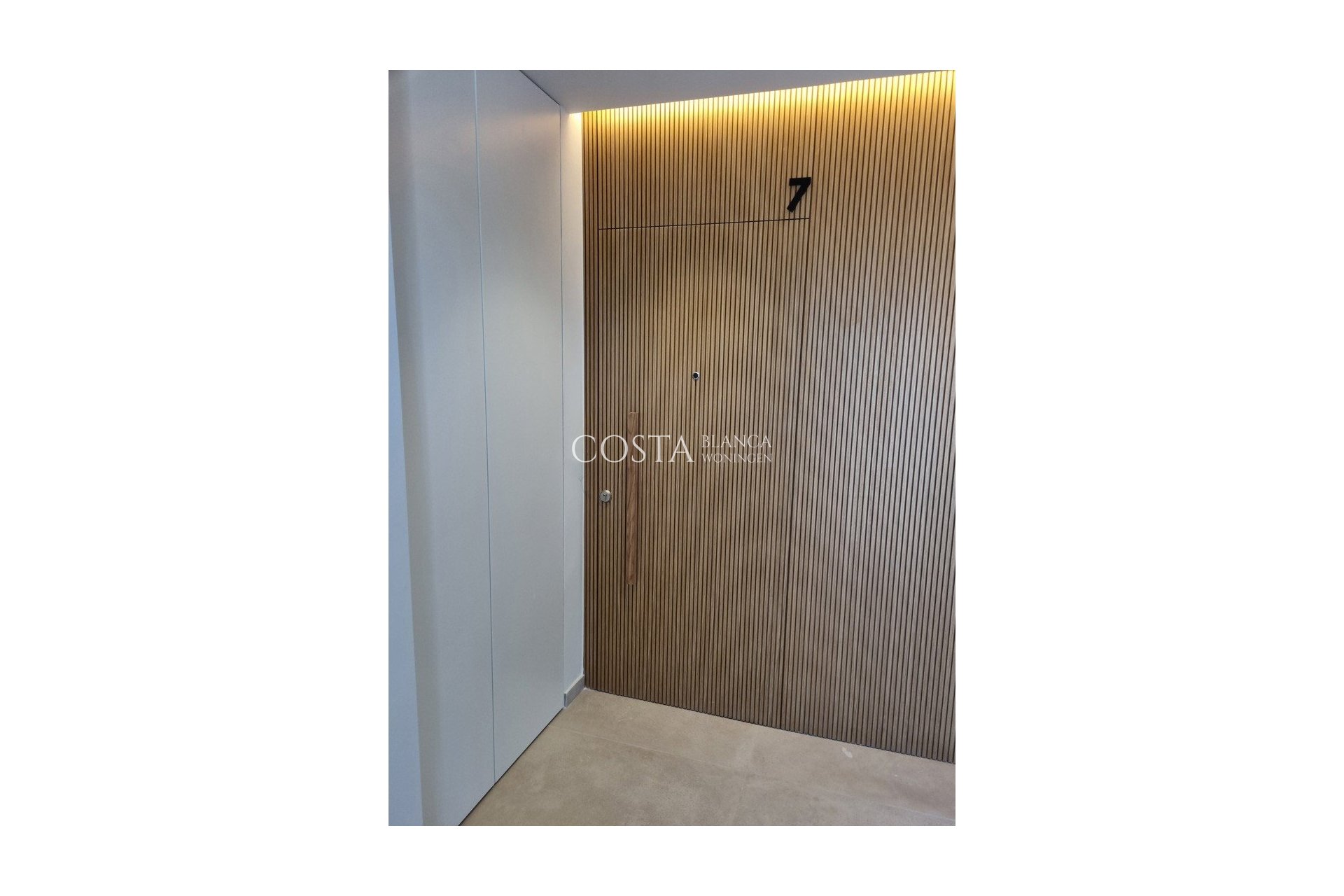 Nowy budynek - Apartament -
Las Colinas Golf and Country Club