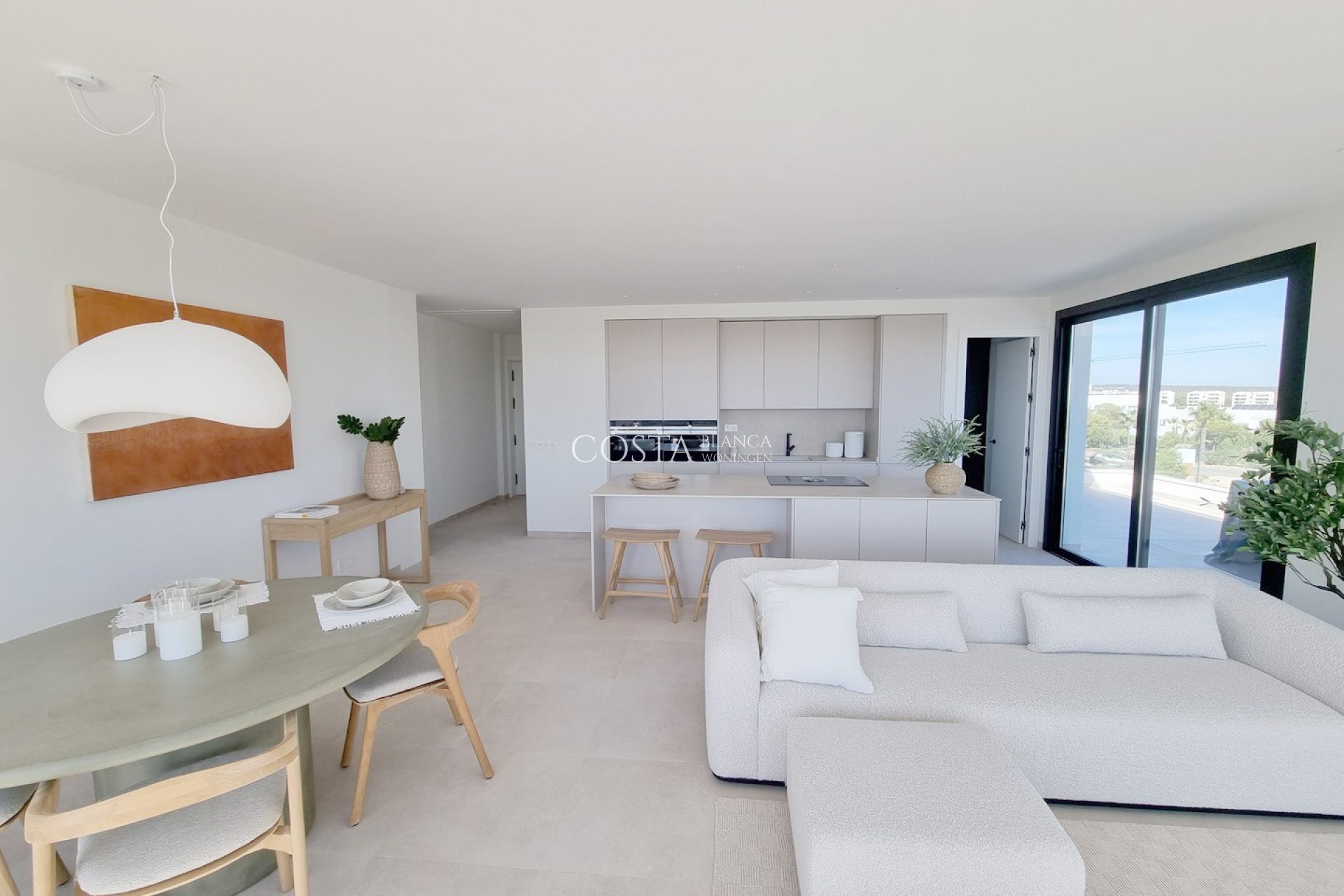 Nowy budynek - Apartament -
Las Colinas Golf and Country Club