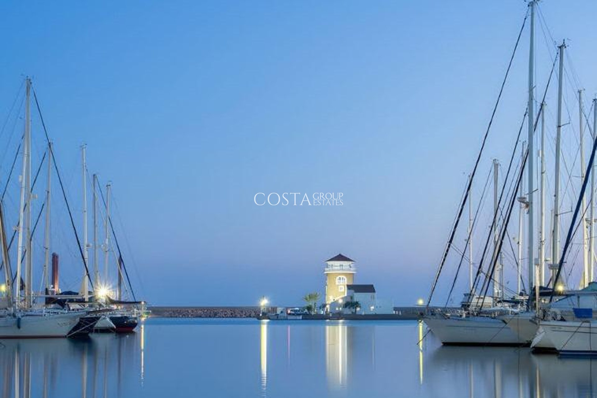 Nowy budynek - Apartments -
Almerimar