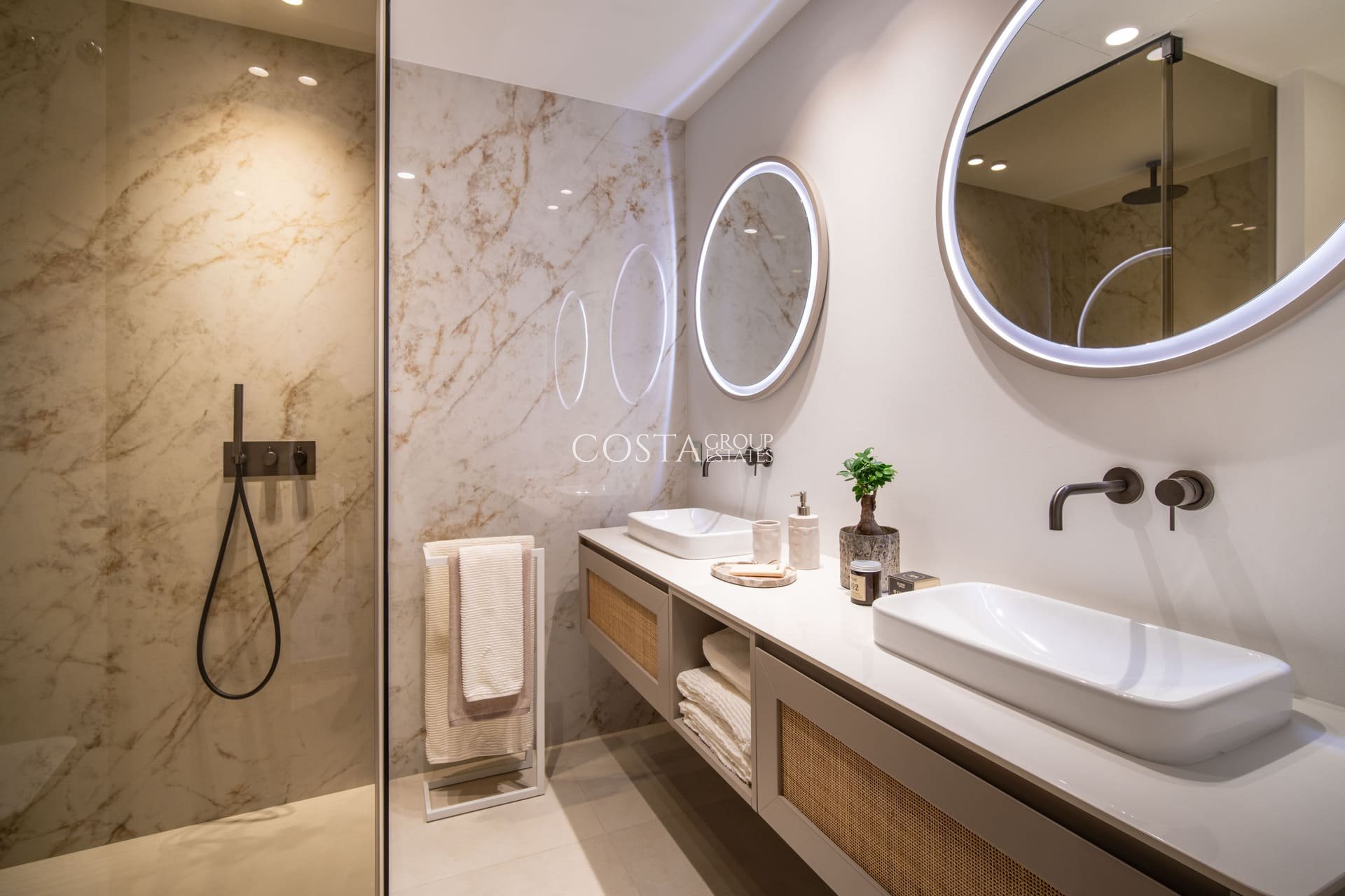 Nowy budynek - Apartments -
Benahavís