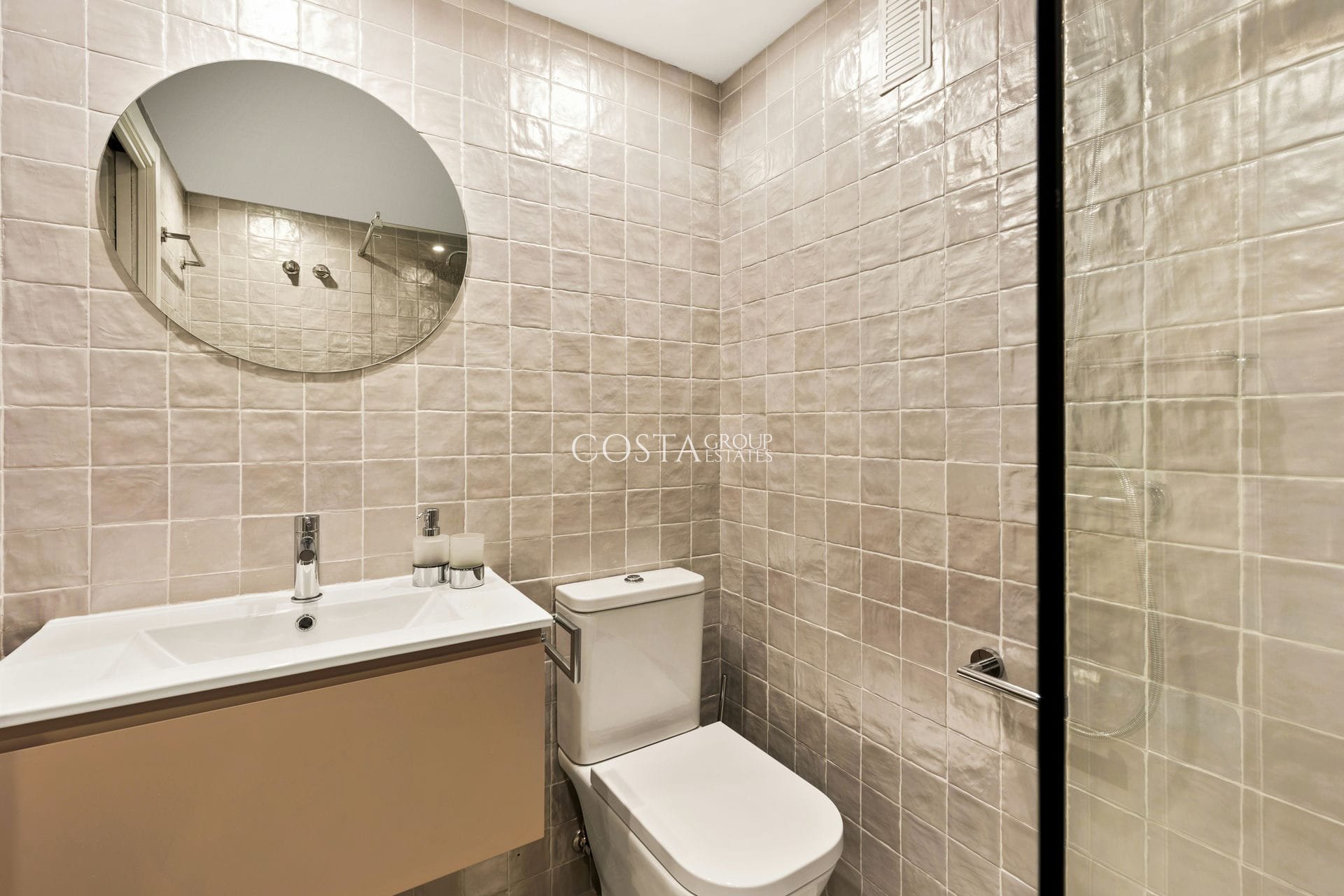 Nowy budynek - Apartments -
Benahavís