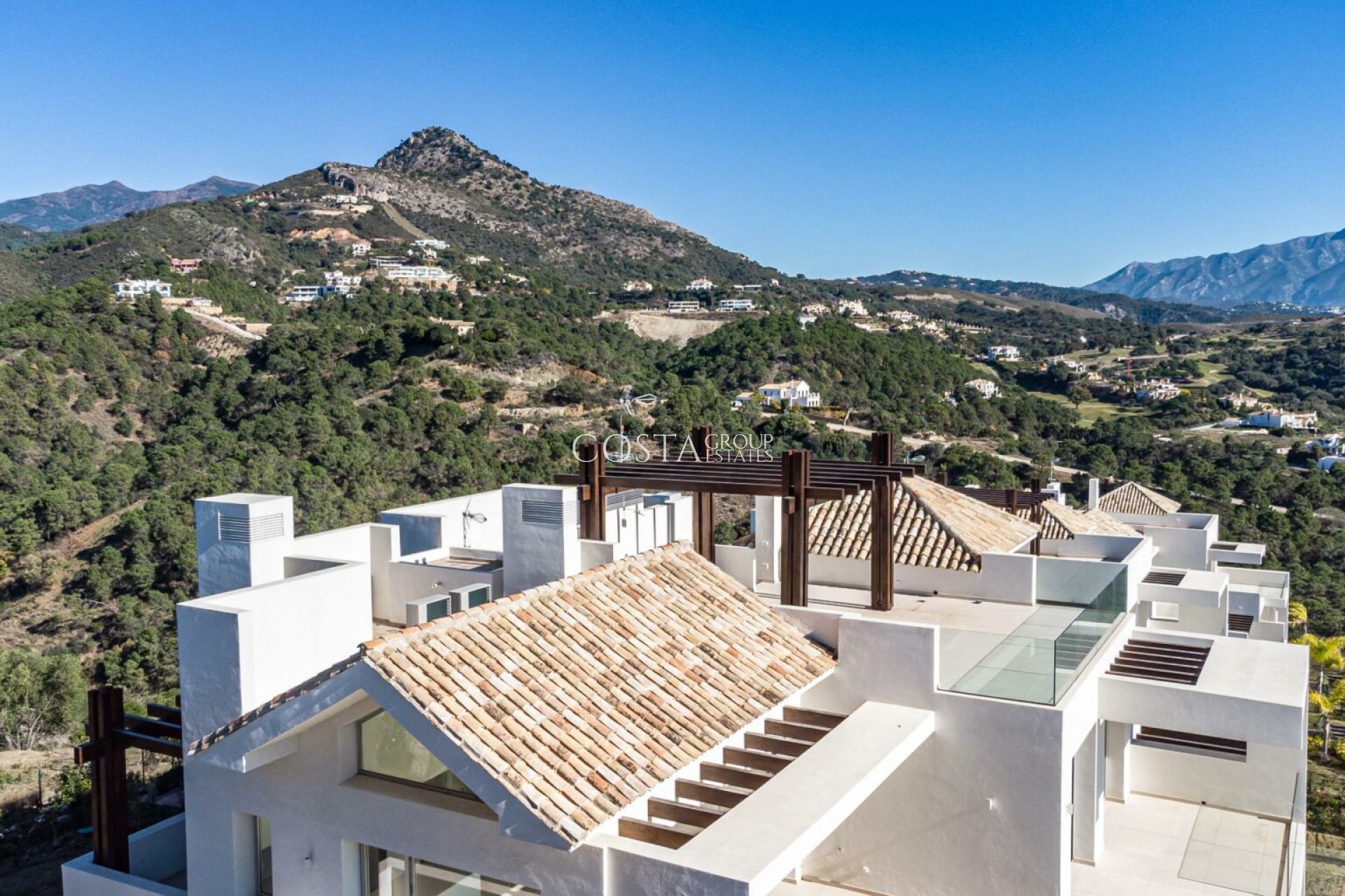 Nowy budynek - Apartments -
Benahavís