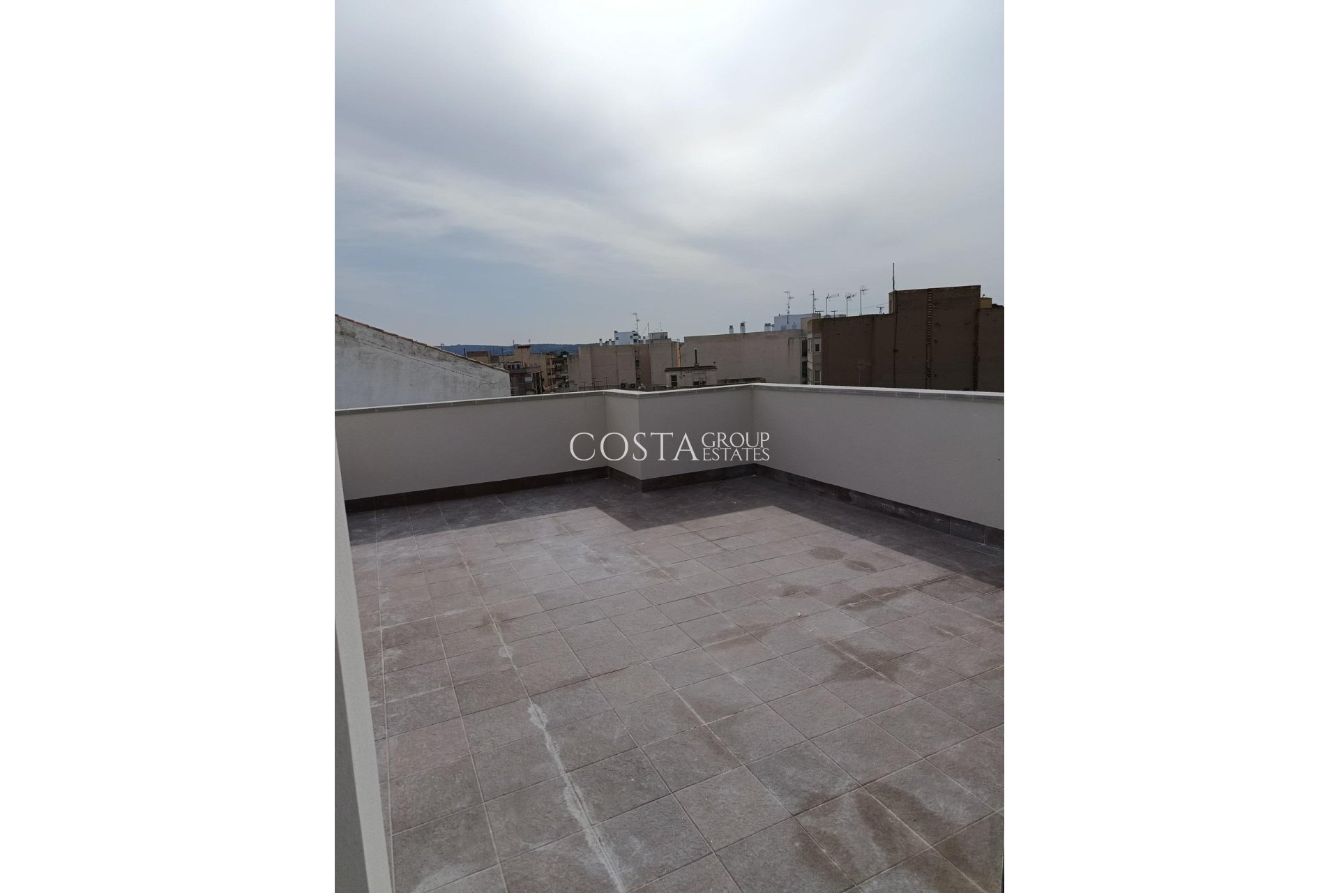 Nowy budynek - Apartments -
Bigastro - centro
