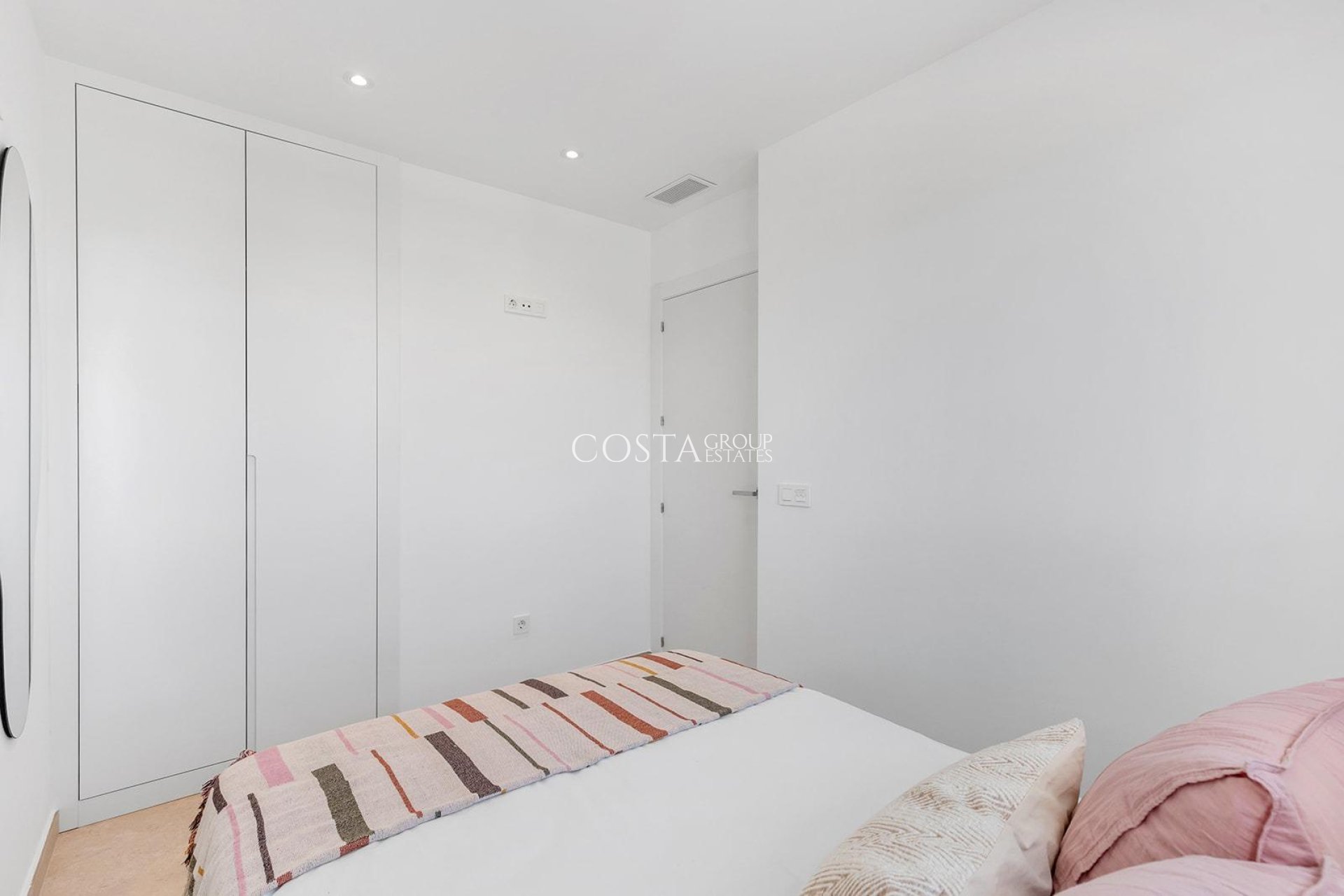 Nowy budynek - Apartments -
Dolores - Sector 3