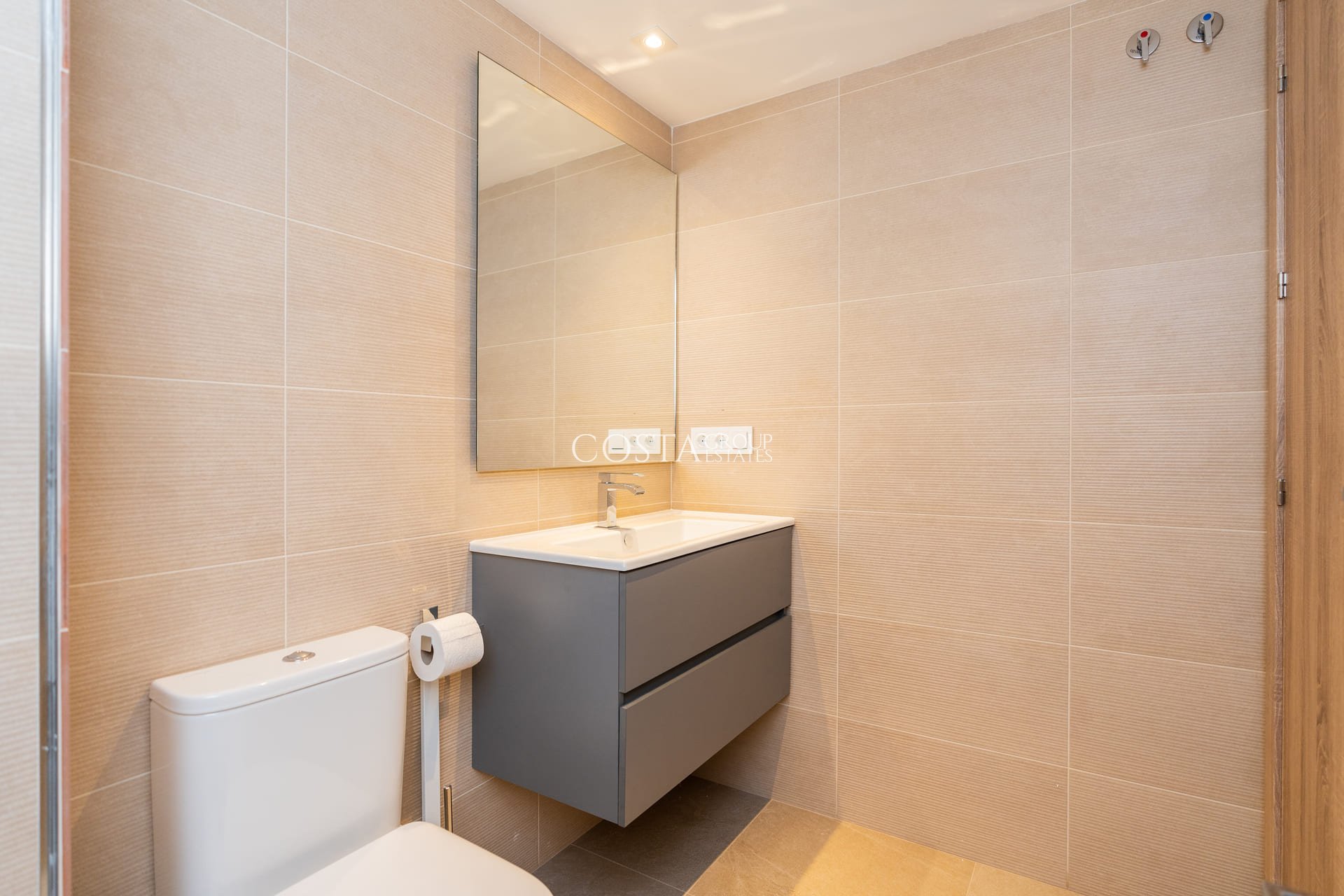 Nowy budynek - Apartments -
Estepona