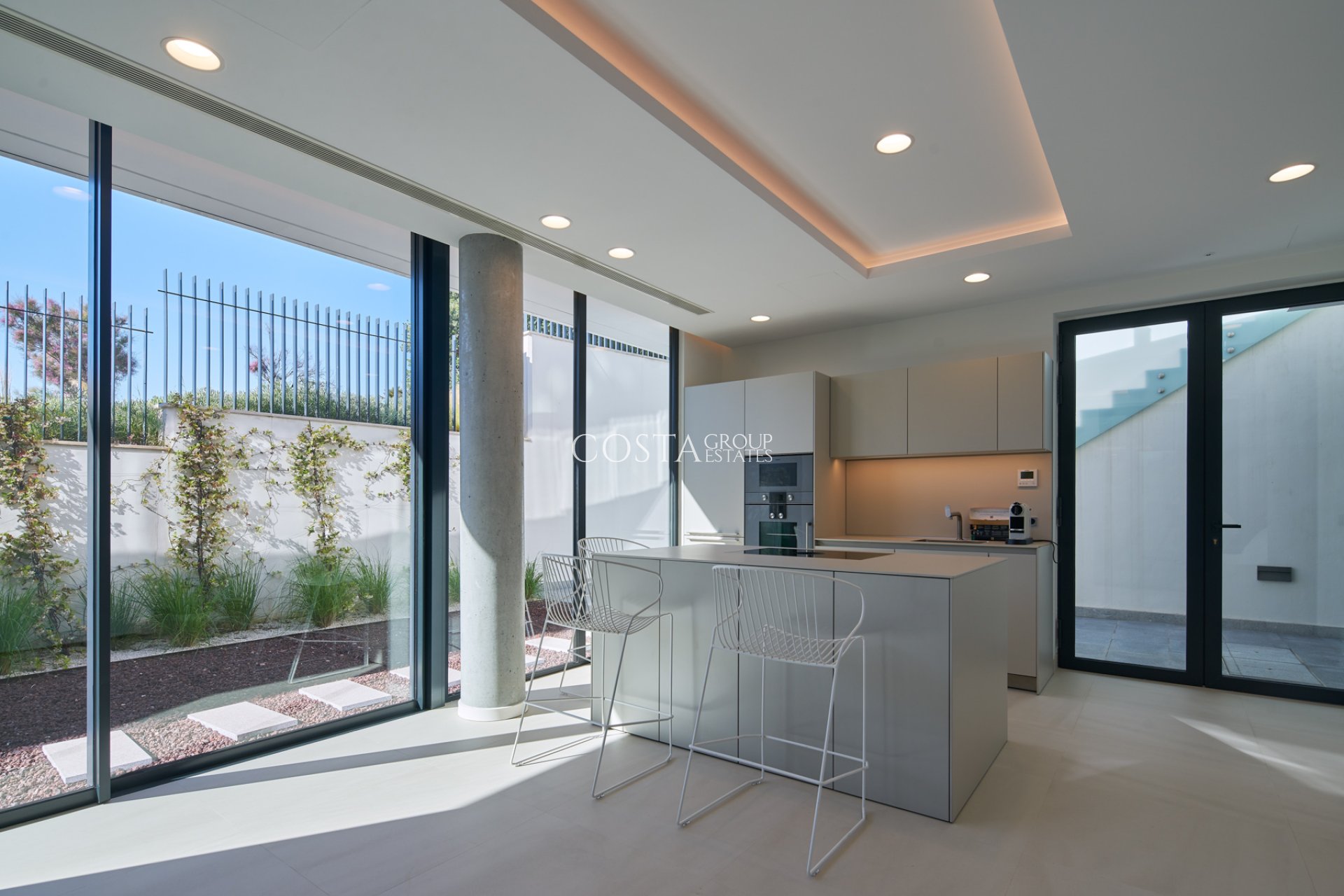 Nowy budynek - Apartments -
Estepona