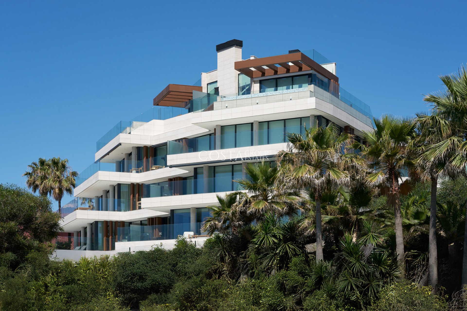 Nowy budynek - Apartments -
Estepona