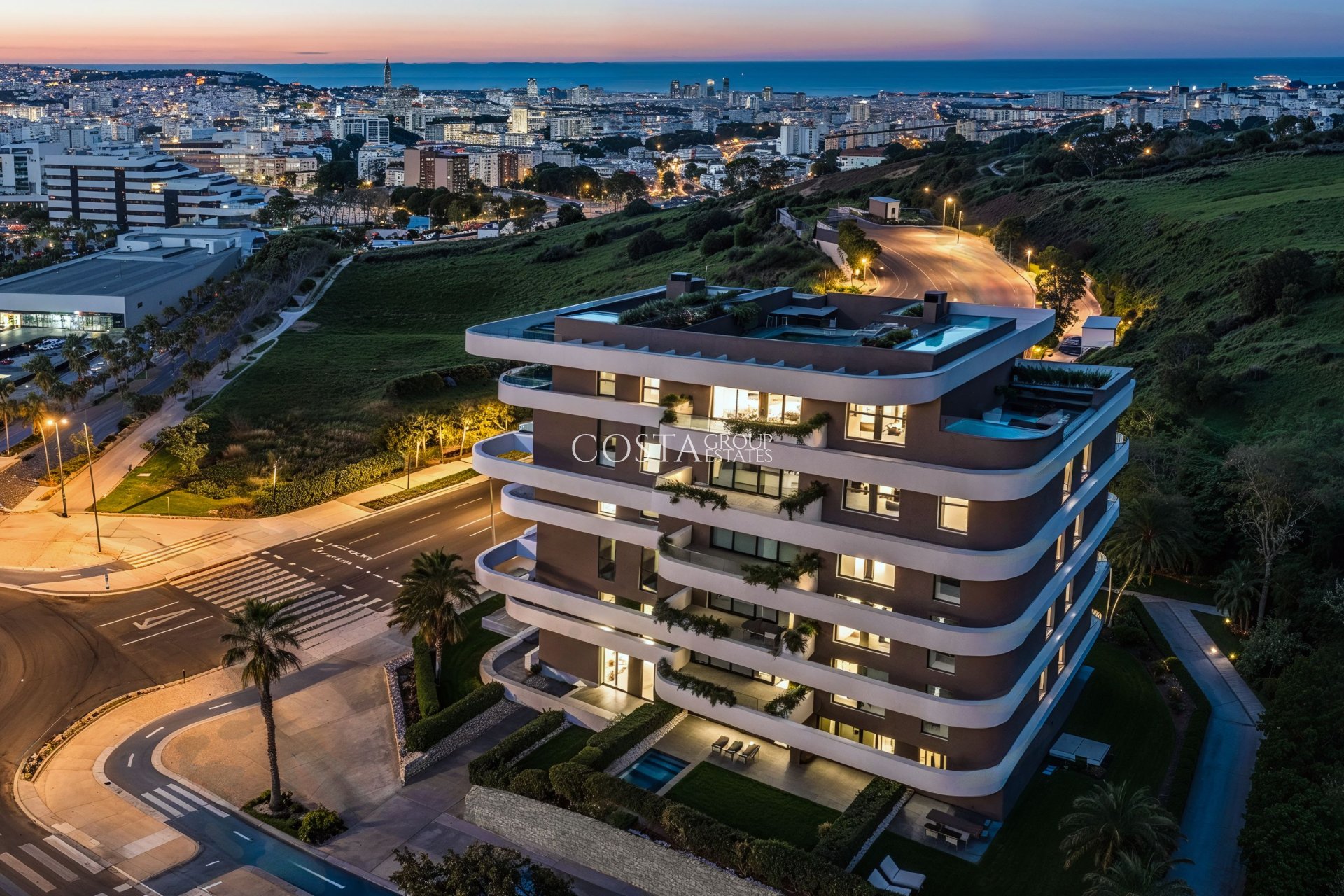Nowy budynek - Apartments -
Estepona