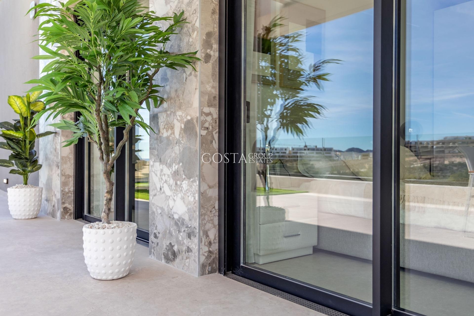 Nowy budynek - Apartments -
Finestrat