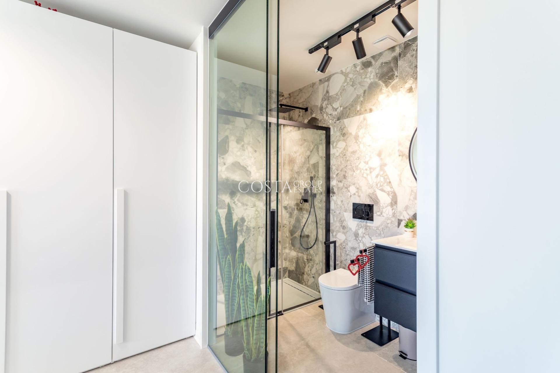 Nowy budynek - Apartments -
Finestrat