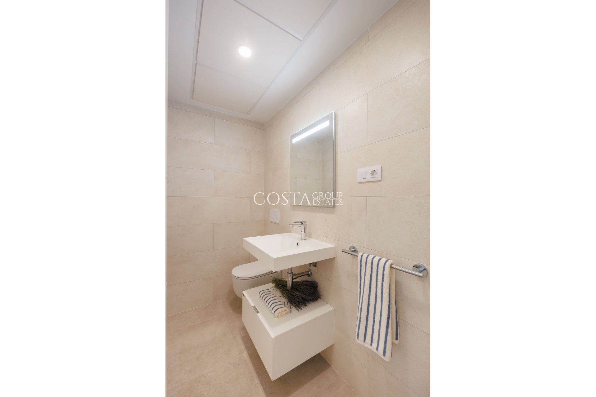 Nowy budynek - Apartments -
Fuengirola