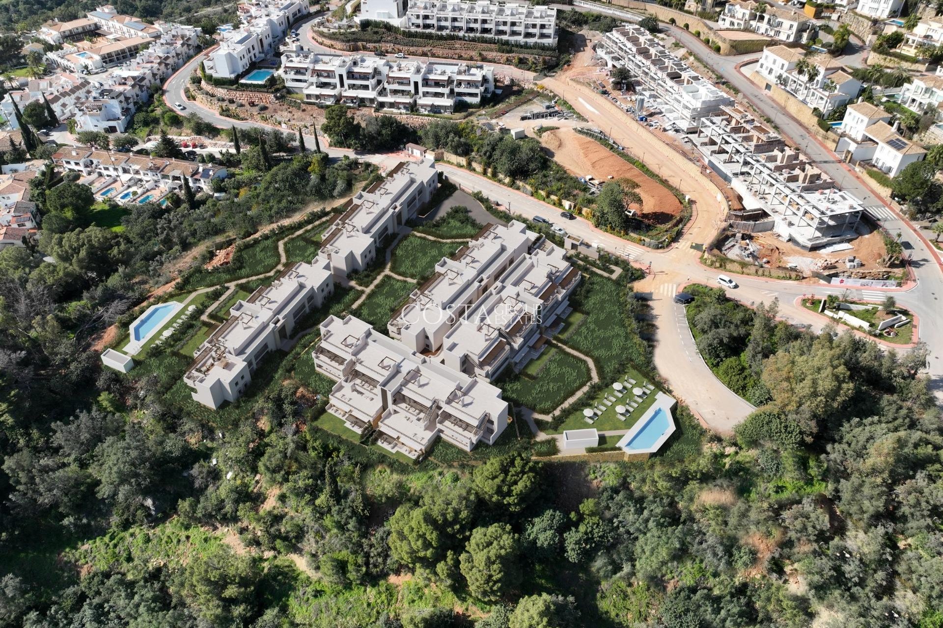 Nowy budynek - Apartments -
Istán - Urbaniz. Cerros del Lago
