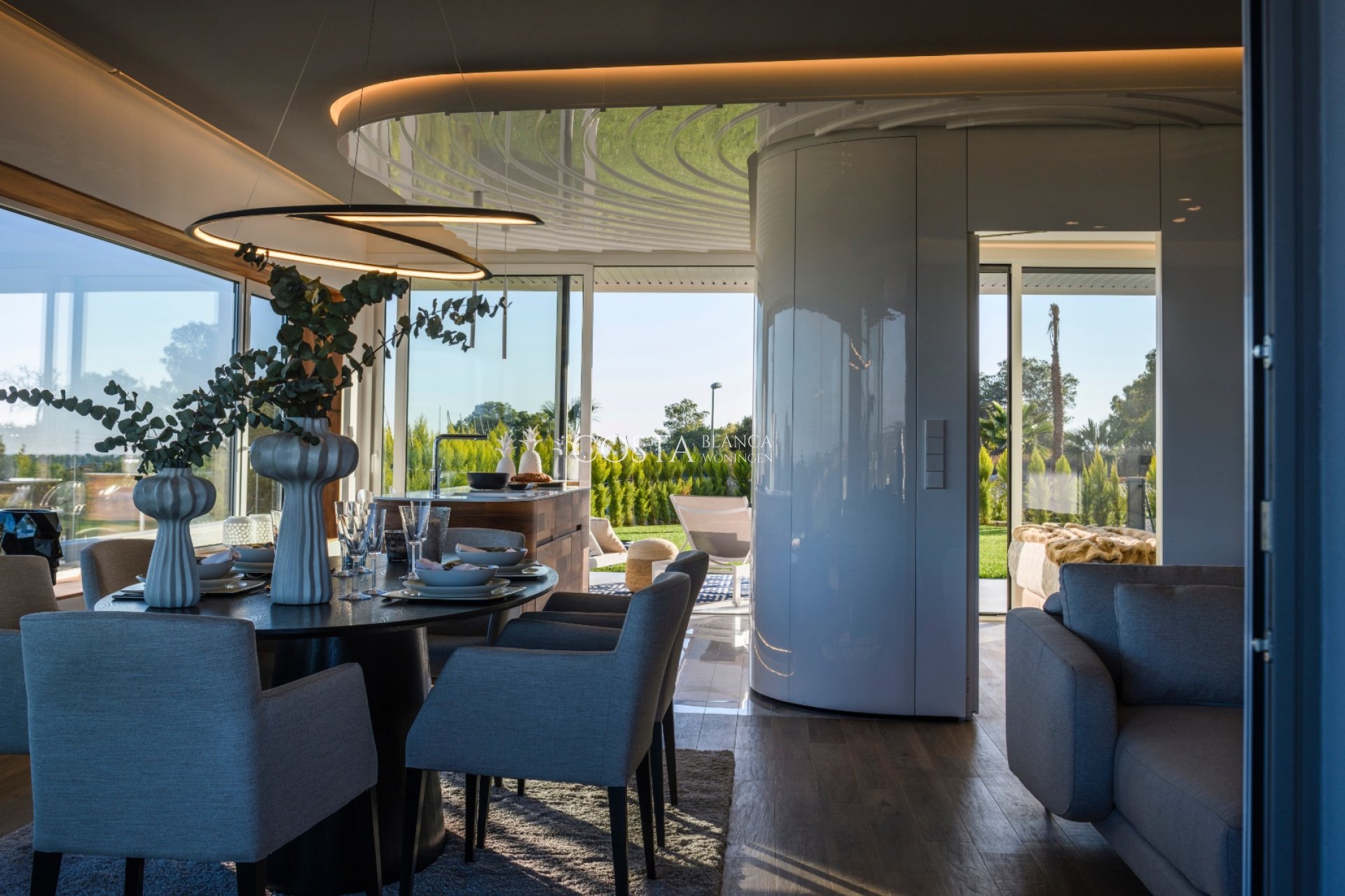 Nowy budynek - Apartments -
Las Colinas Golf and Country Club