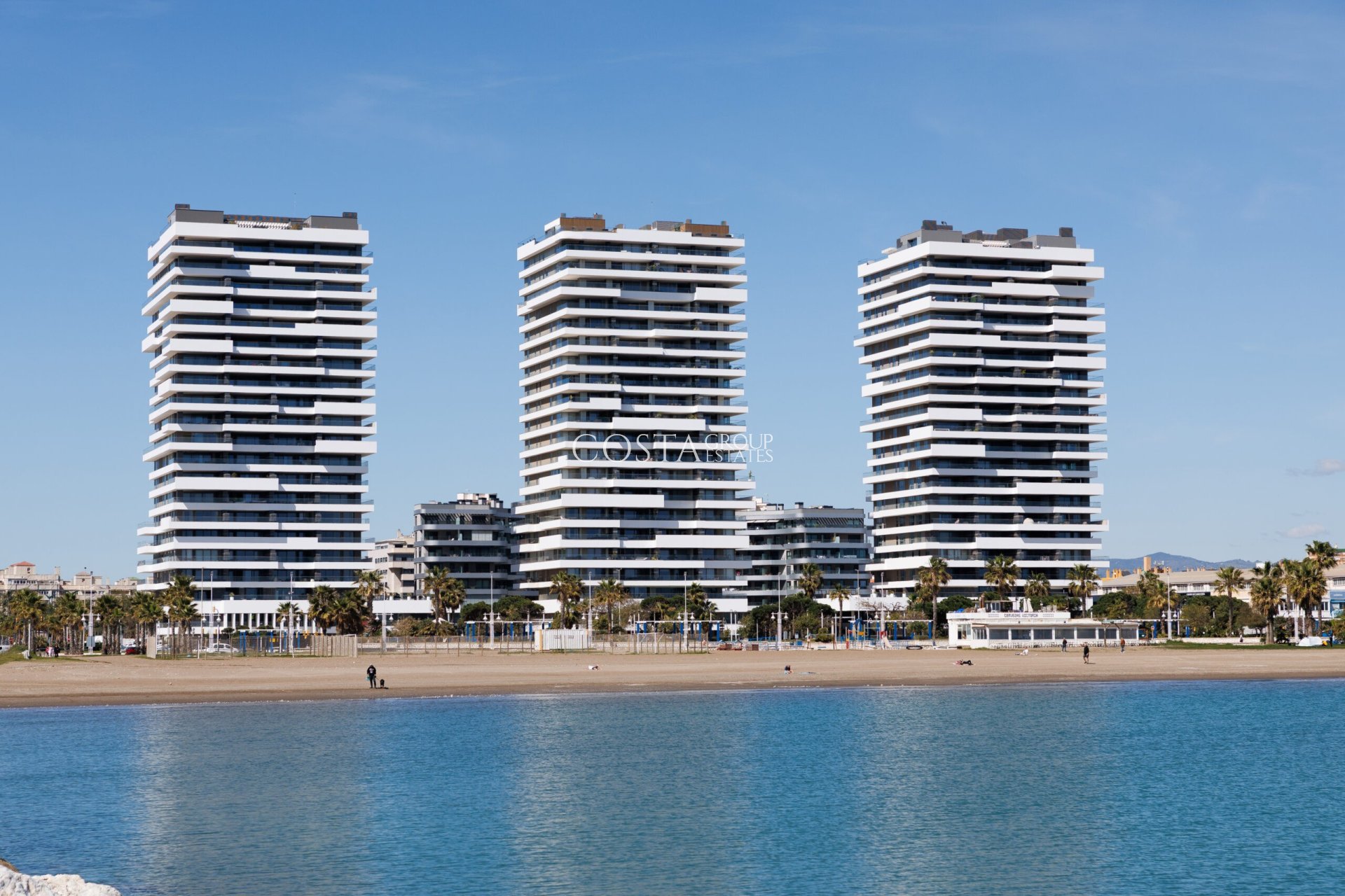 Nowy budynek - Apartments -
Málaga