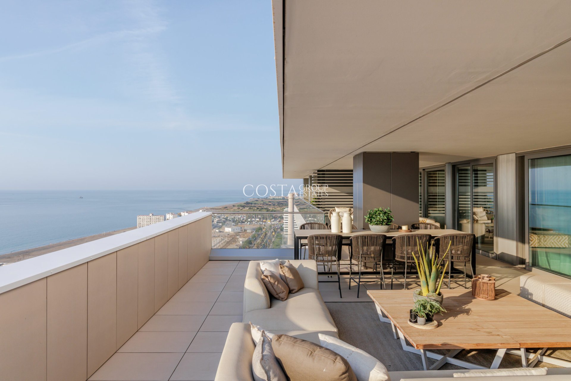 Nowy budynek - Apartments -
Málaga
