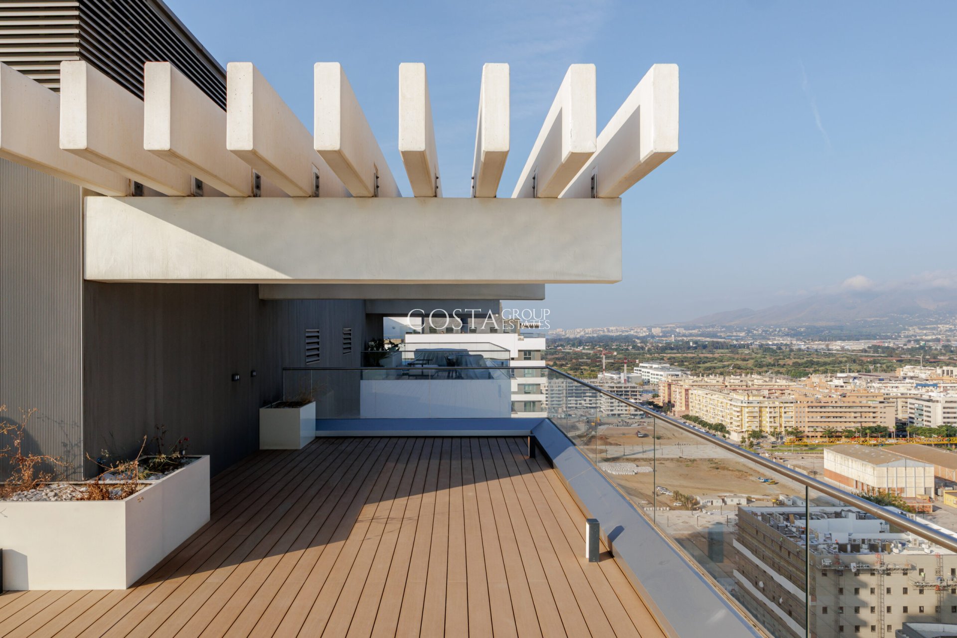 Nowy budynek - Apartments -
Málaga