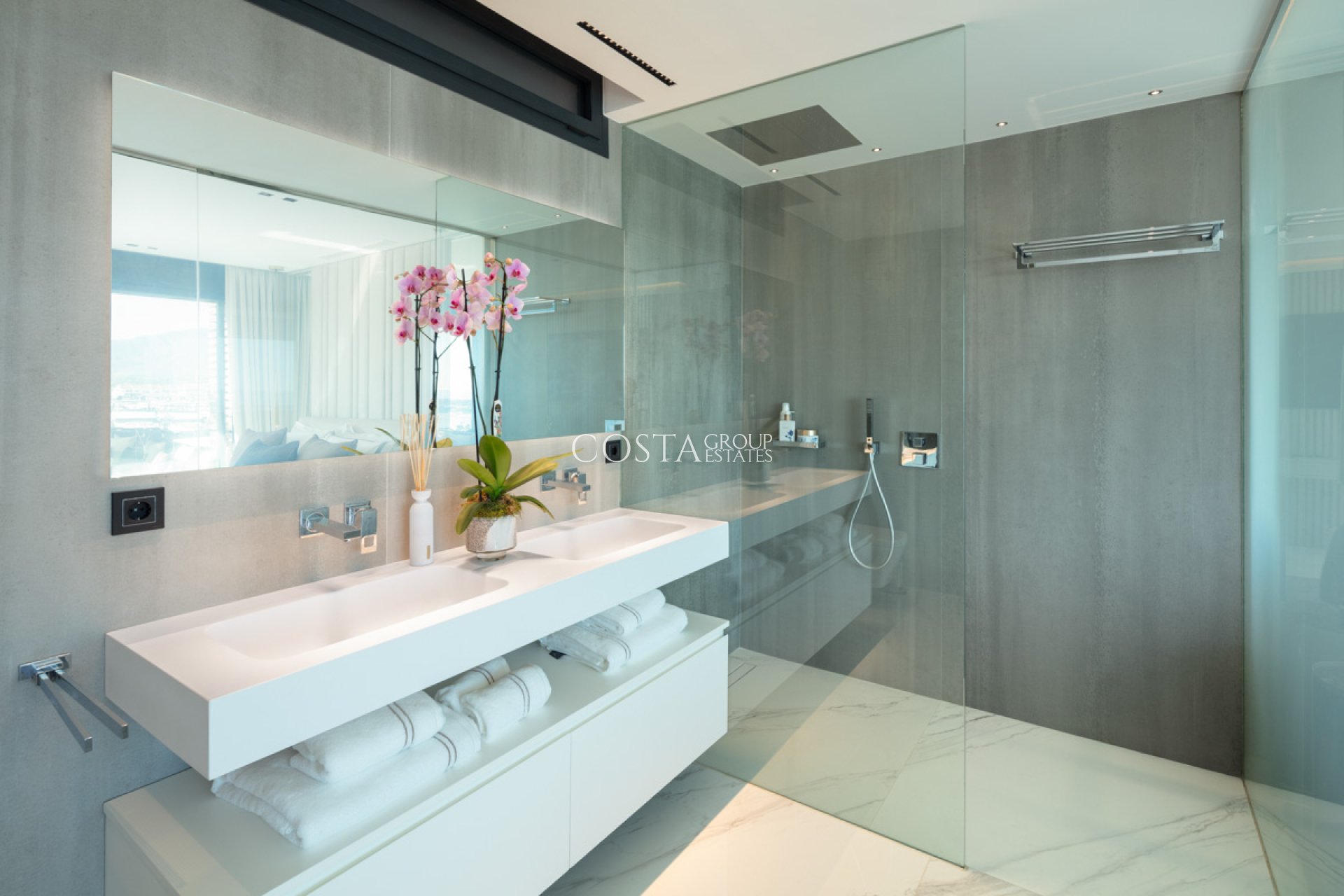 Nowy budynek - Apartments -
Marbella