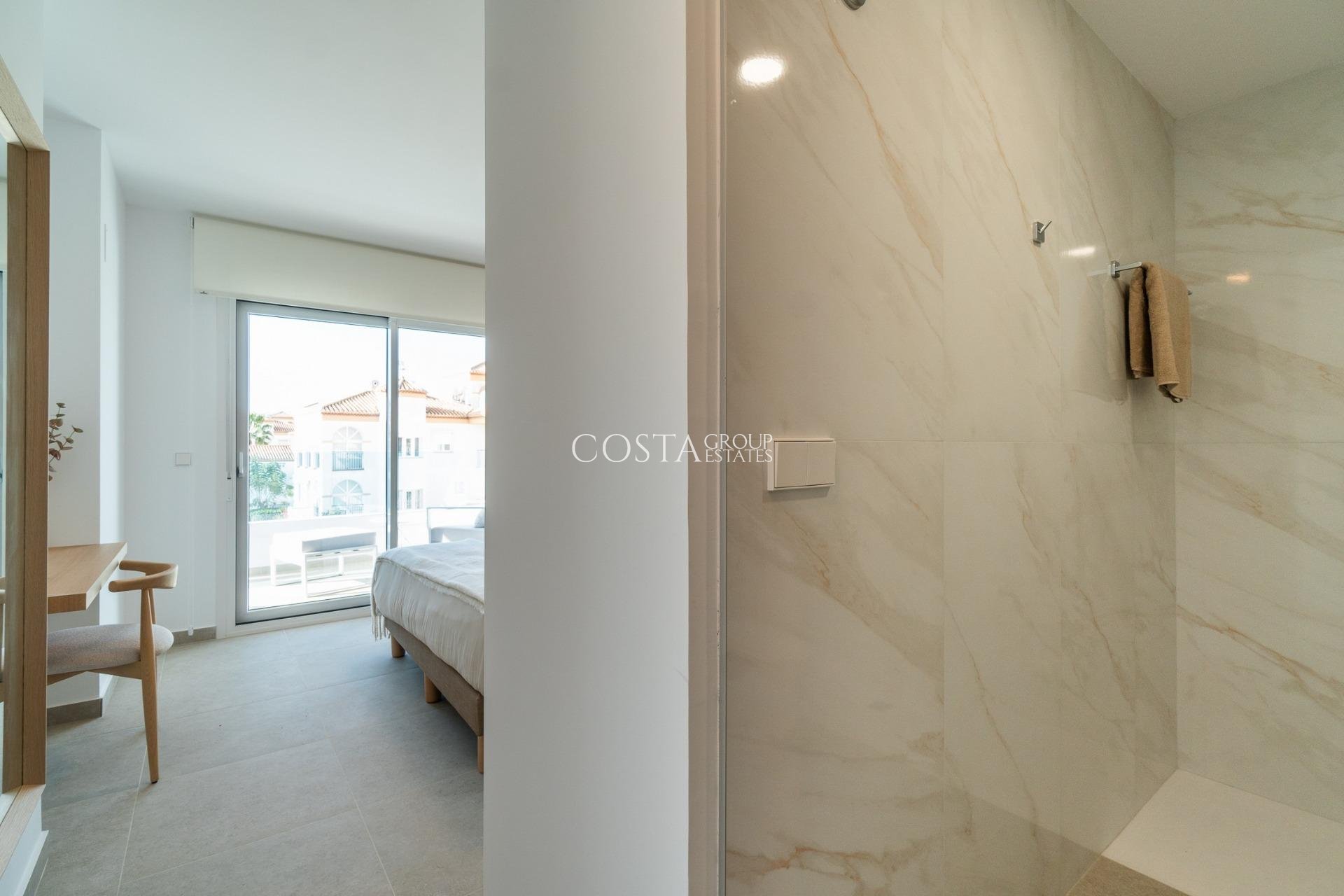 Nowy budynek - Apartments -
Orihuela Costa - Playa Flamenca