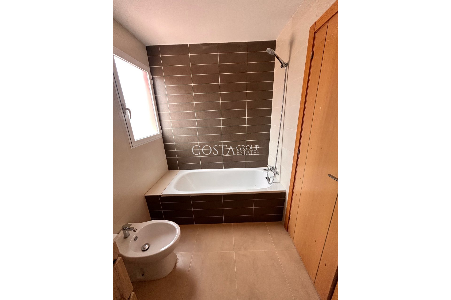 Nowy budynek - Apartments -
Orihuela