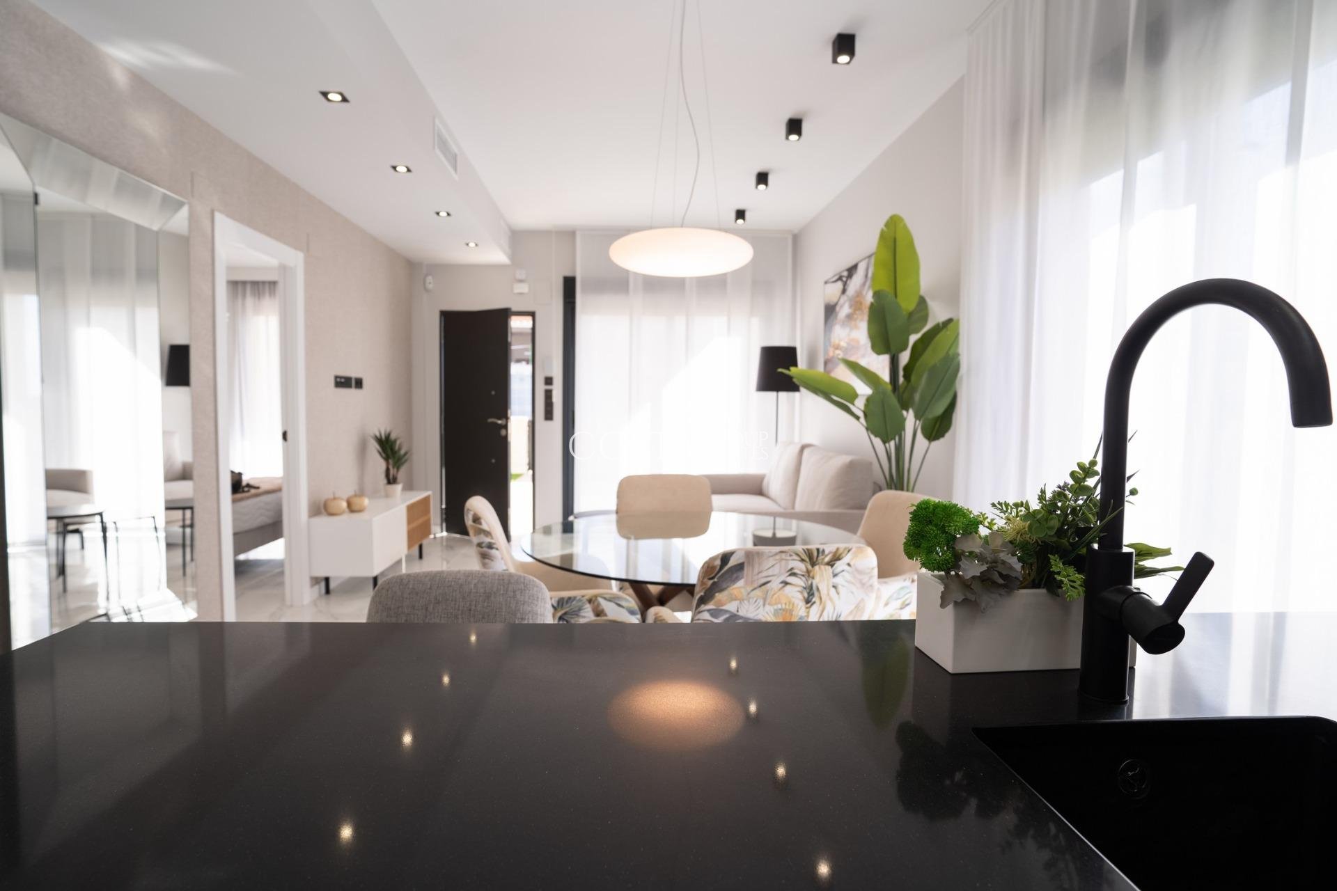 Nowy budynek - Apartments -
Pilar de la Horadada - pueblo