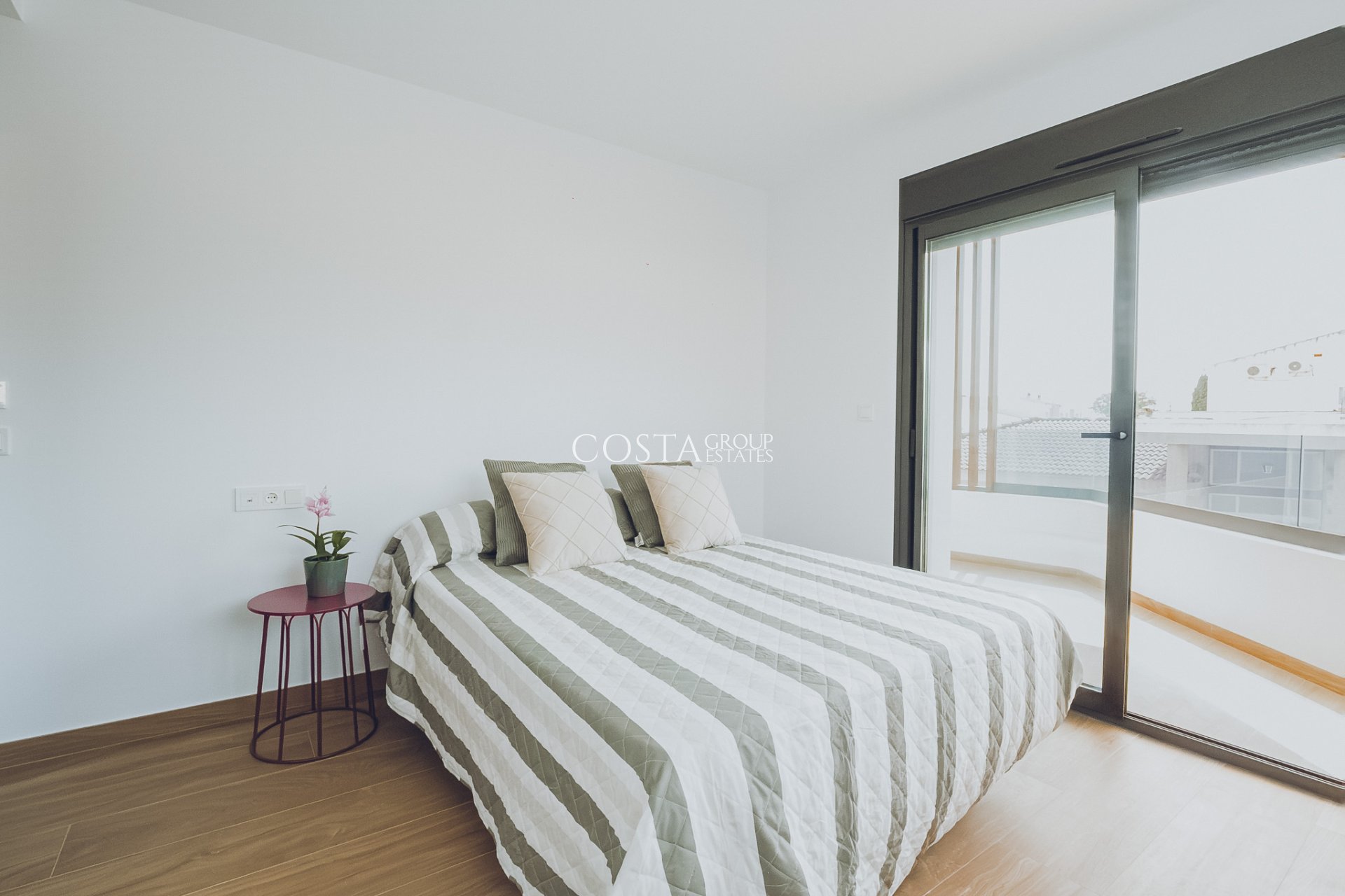 Nowy budynek - Apartments -
Redován