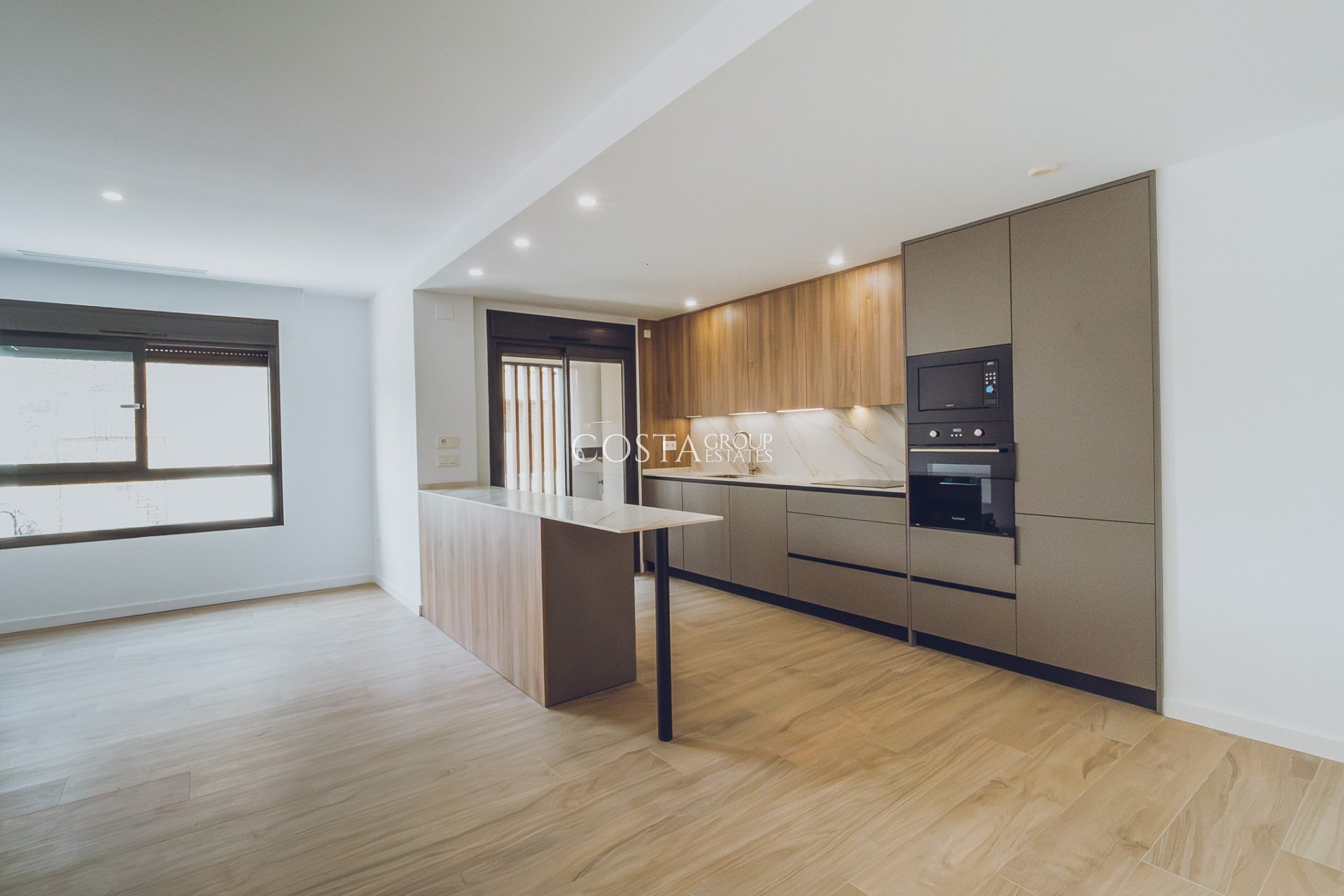 Nowy budynek - Apartments -
Redován