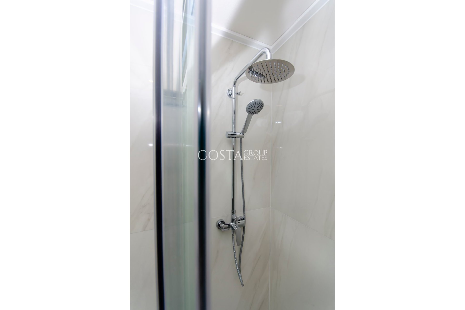 Nowy budynek - detached -
Orihuela