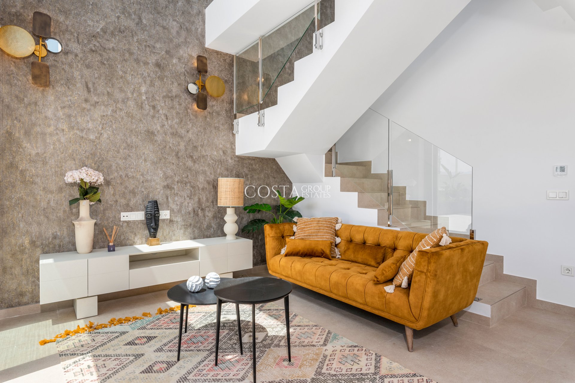 Nowy budynek - detached -
Vera