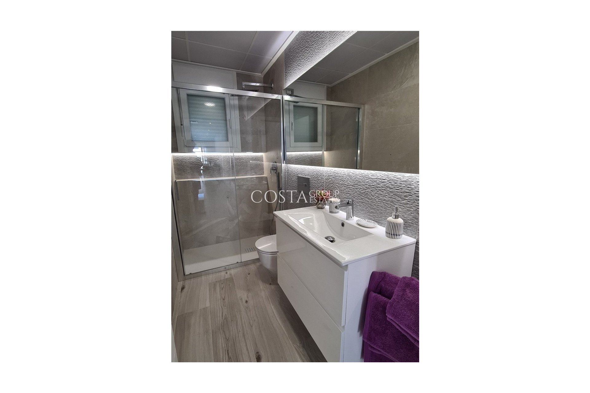 Nowy budynek - Dom -
Avileses