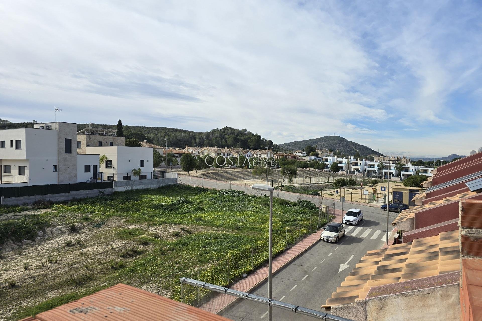 Nowy budynek - Dom -
Bigastro - pueblo