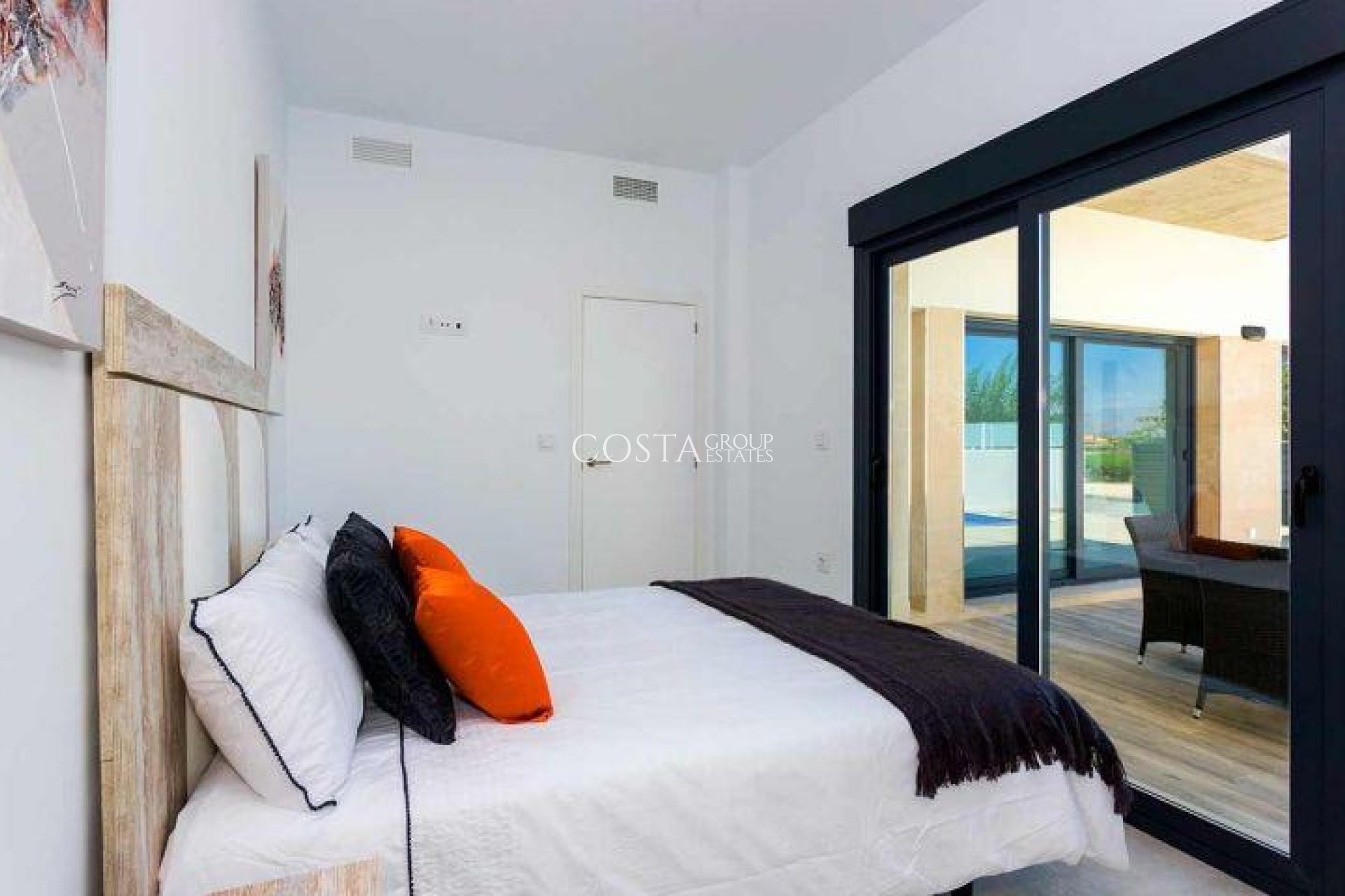 Nowy budynek - Dom -
Daya Nueva