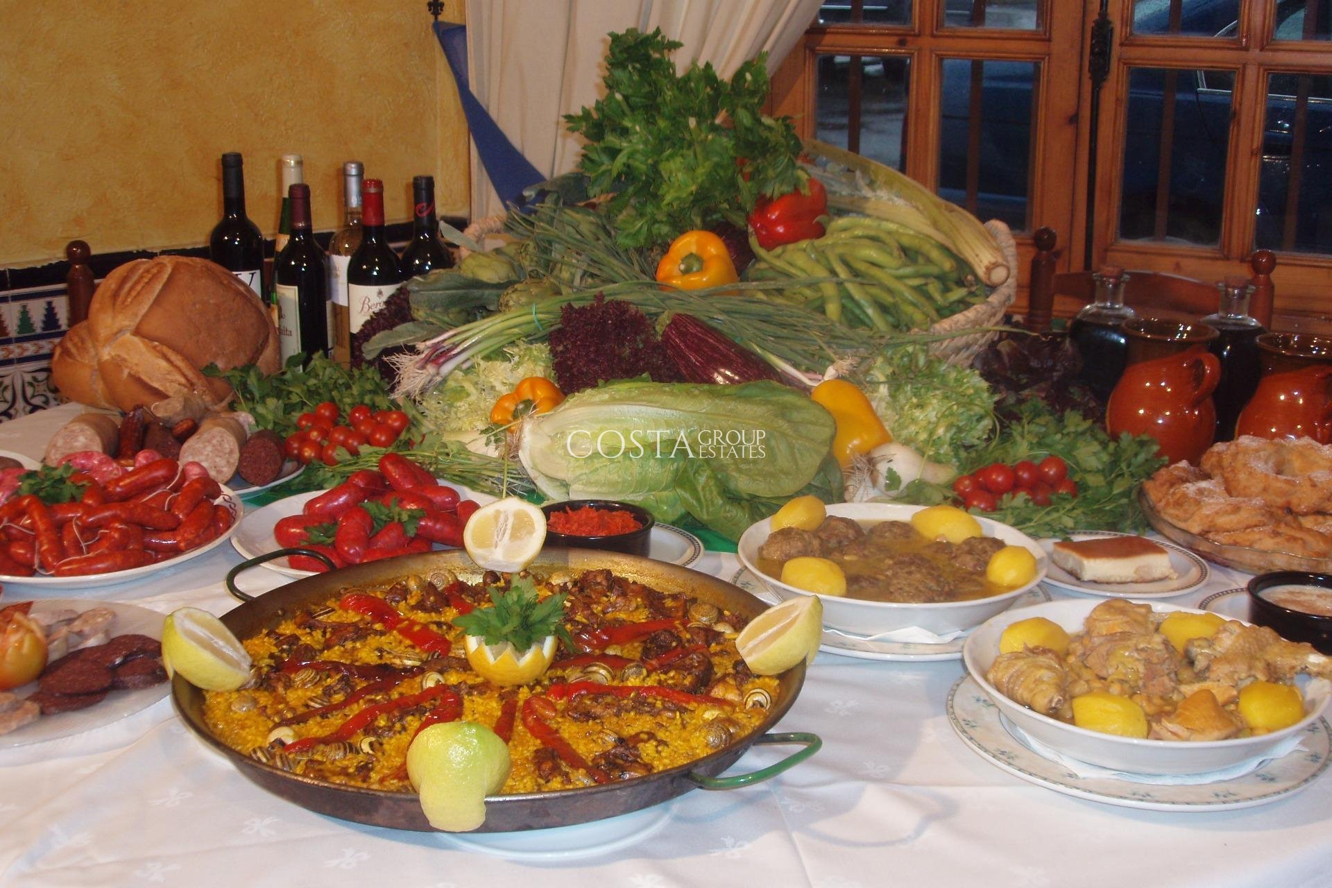 Nowy budynek - Dom -
Dolores - Sector 2