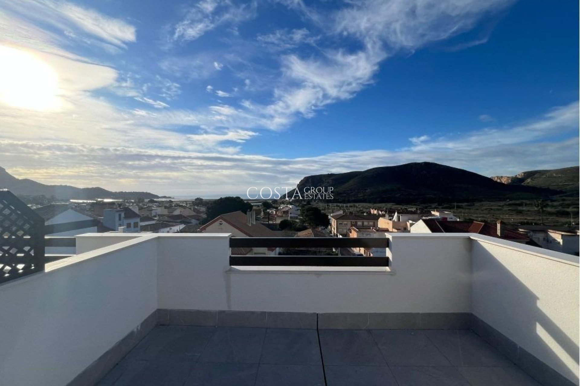 Nowy budynek - Dom -
La Union - centro