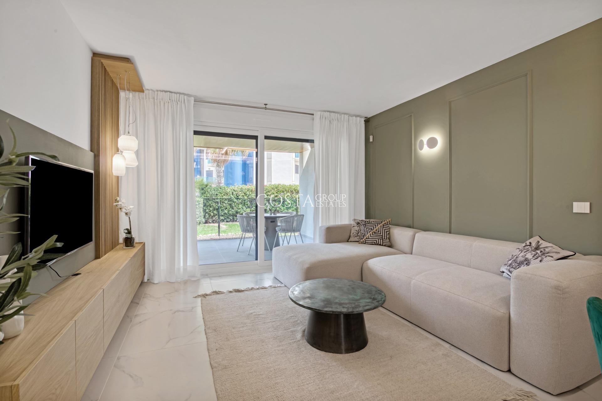 Nowy budynek - Ground floor apartment -
Torrevieja - Punta Prima