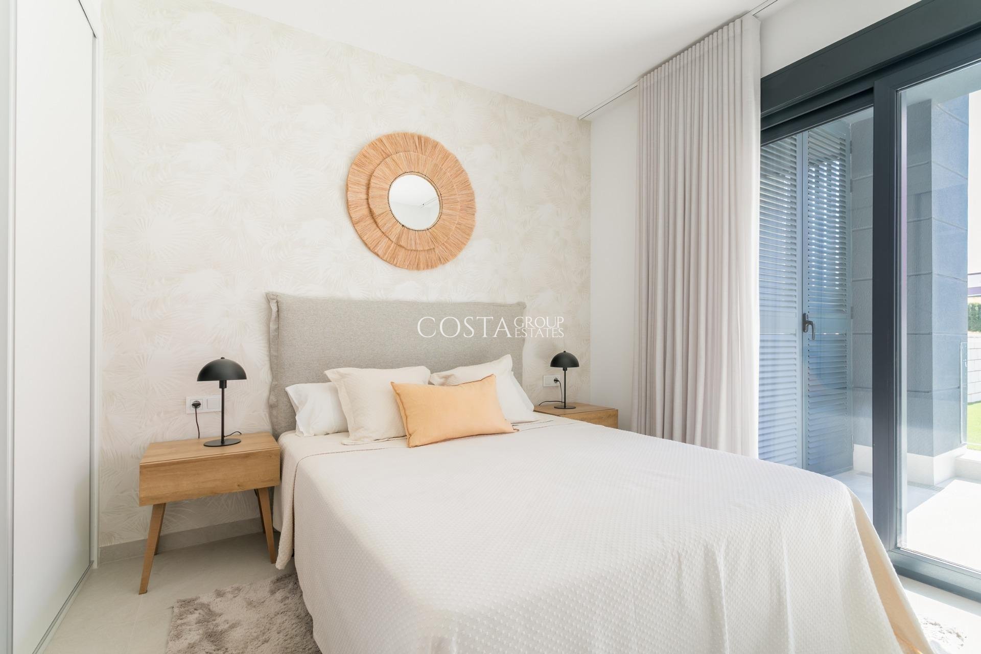 Nowy budynek - Ground floor apartment -
Torrevieja - Torreblanca